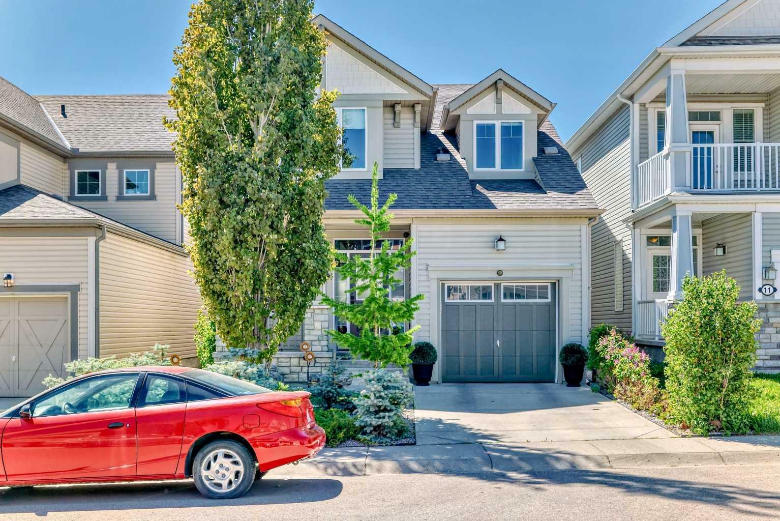 Property Photo: 7 Windgate View SW AB T4B 3S9