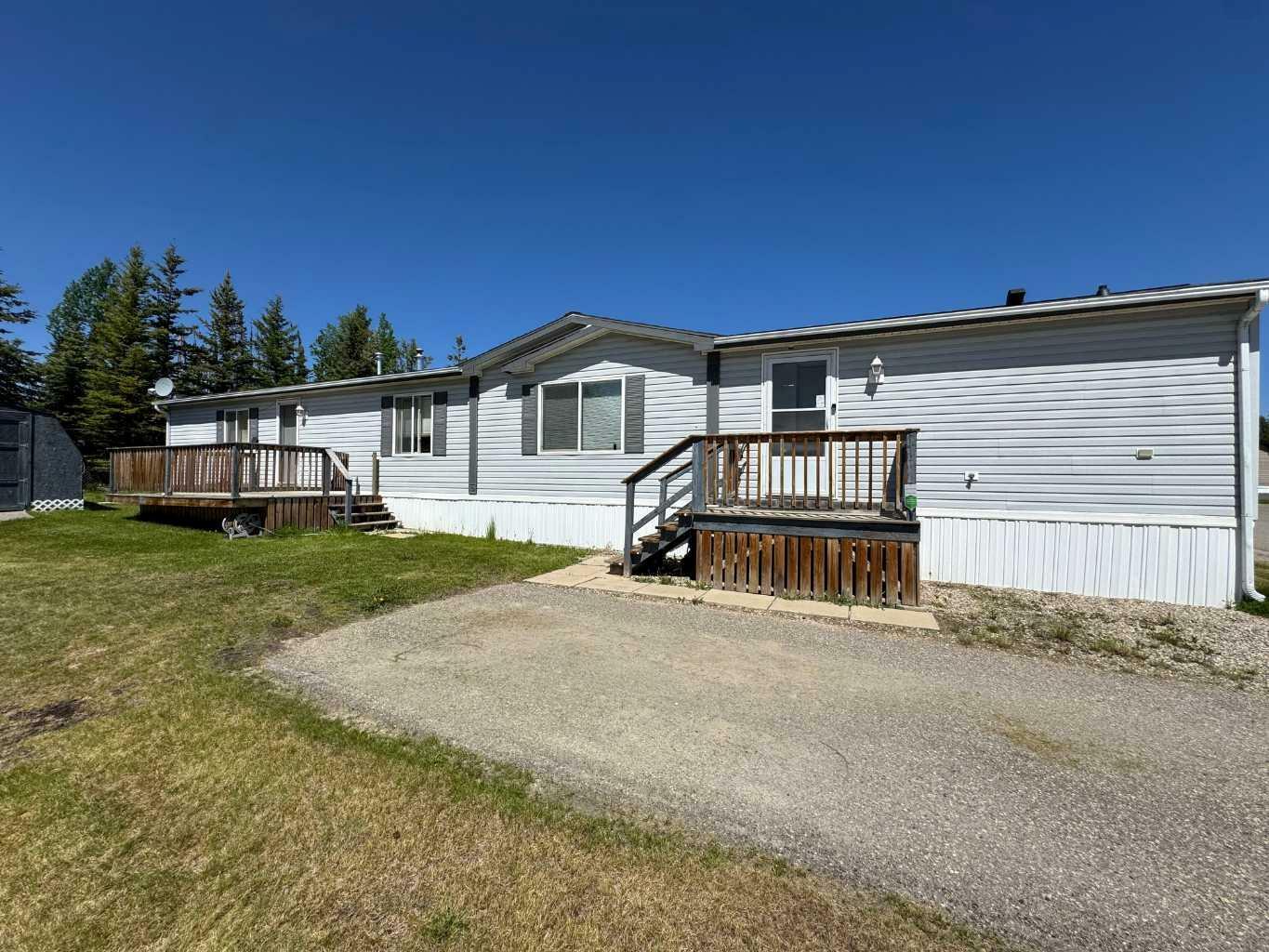 Property Photo:  851 63 Street 7  AB T7E 0A2 