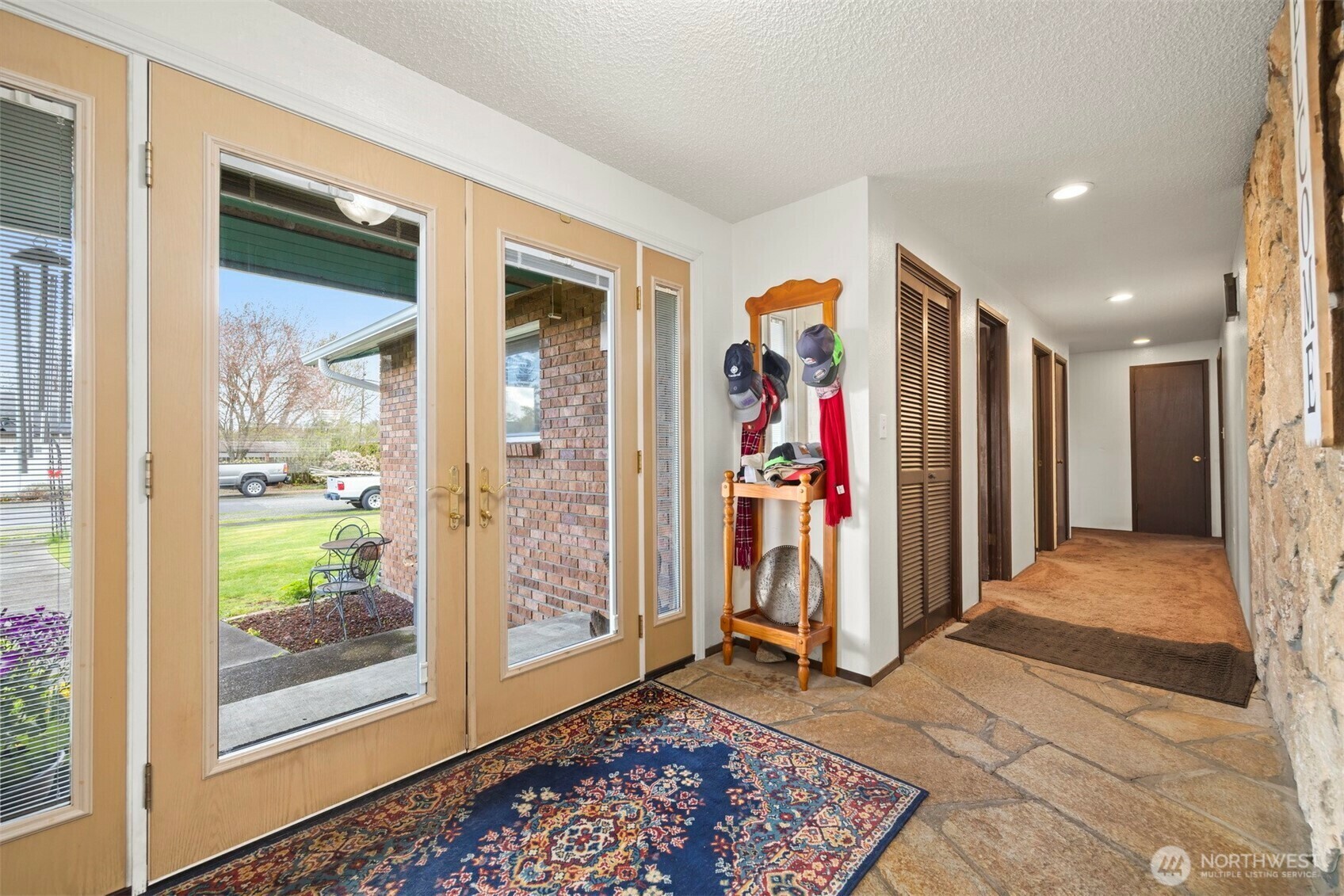 Property Photo: 209 E 3rd Street WA 98247
