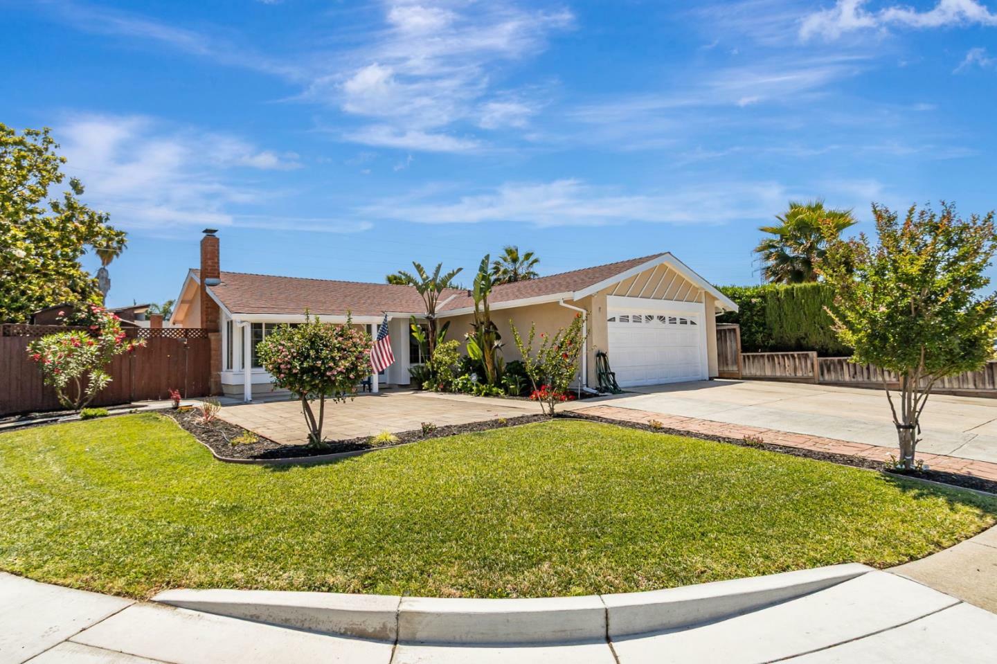 Property Photo: 1570 Dina Court CA 95121