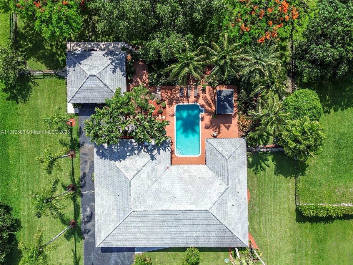 Property Photo:  3030 SW 117th Ave  FL 33330 