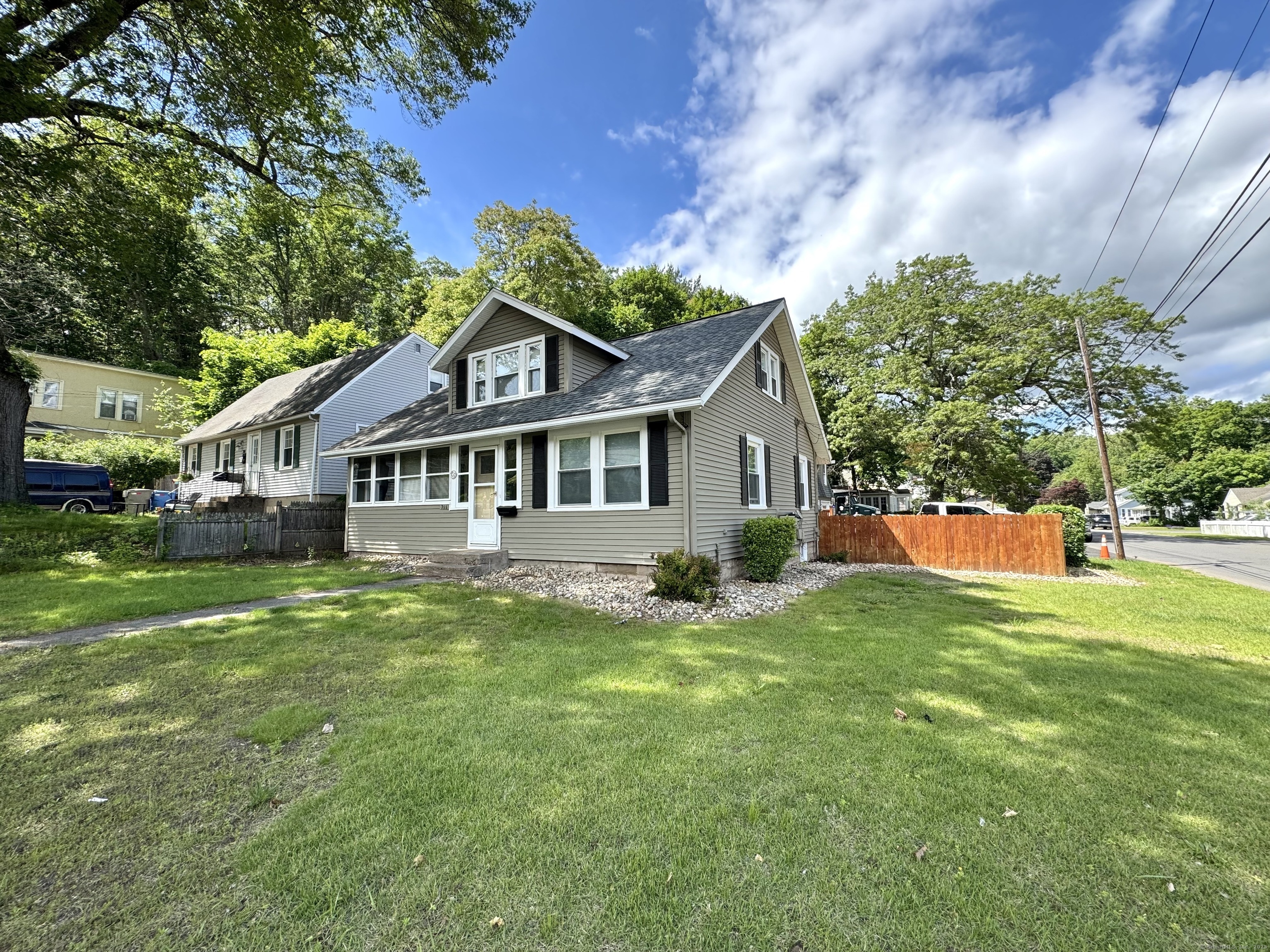 Property Photo: 355 Farmington Avenue CT 06010