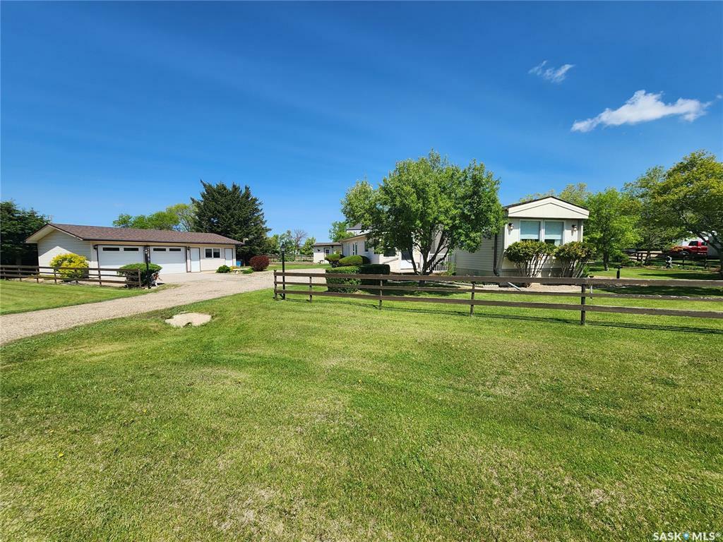 Property Photo: 258 Tallman Street SK S0C 1P0