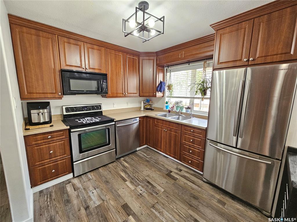 Property Photo:  780 Keith Street  SK S6H 5R2 