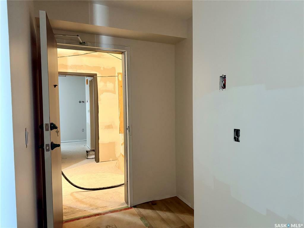 Property Photo: 607 10th Street 304 SK S0K 2A0