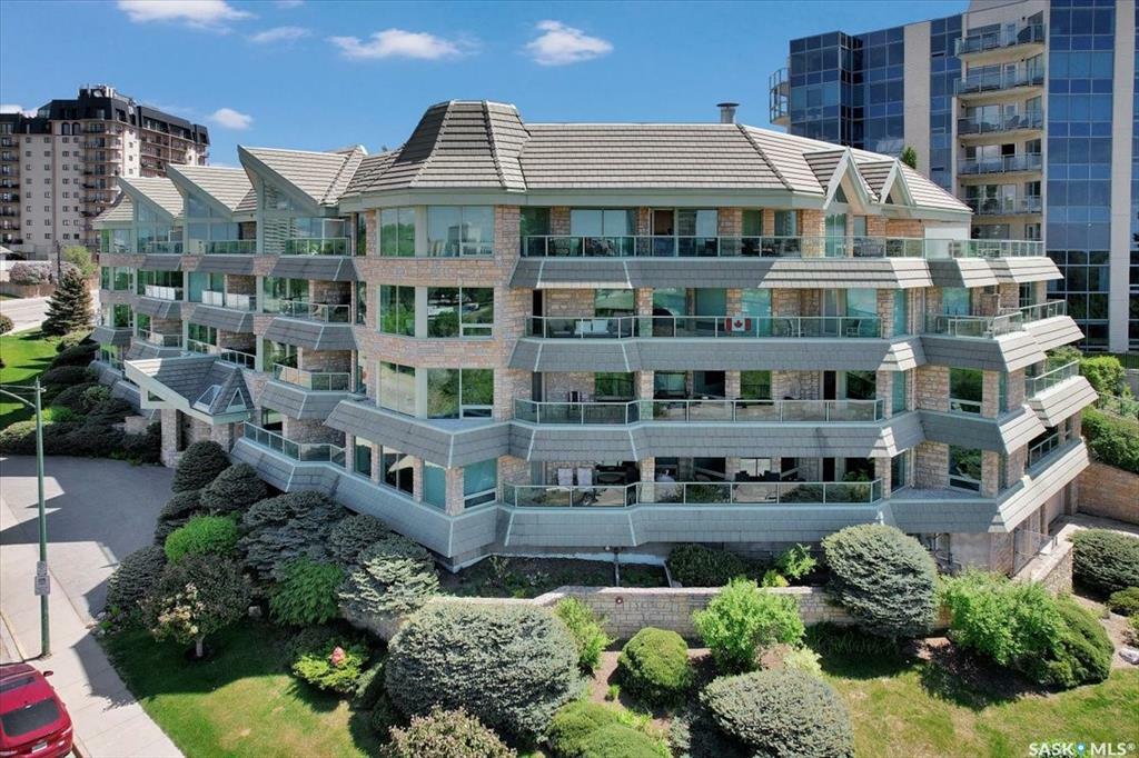 Property Photo: 510 Saskatchewan Crescent E 215 SK S7N 4P9