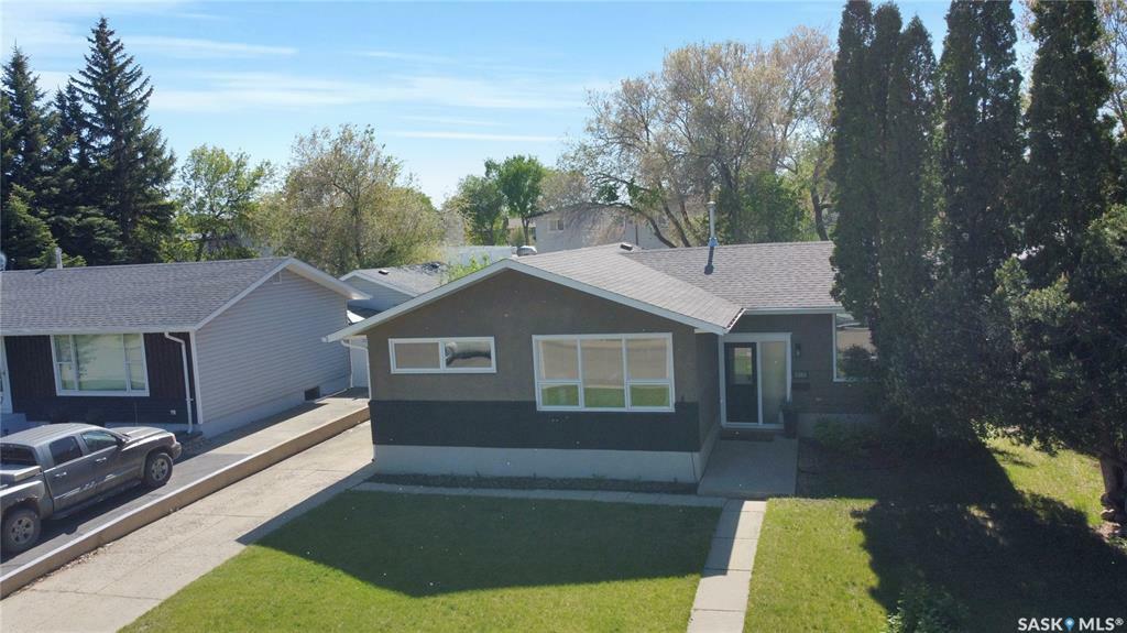 Property Photo:  1385 Queen Crescent  SK S6H 3G5 
