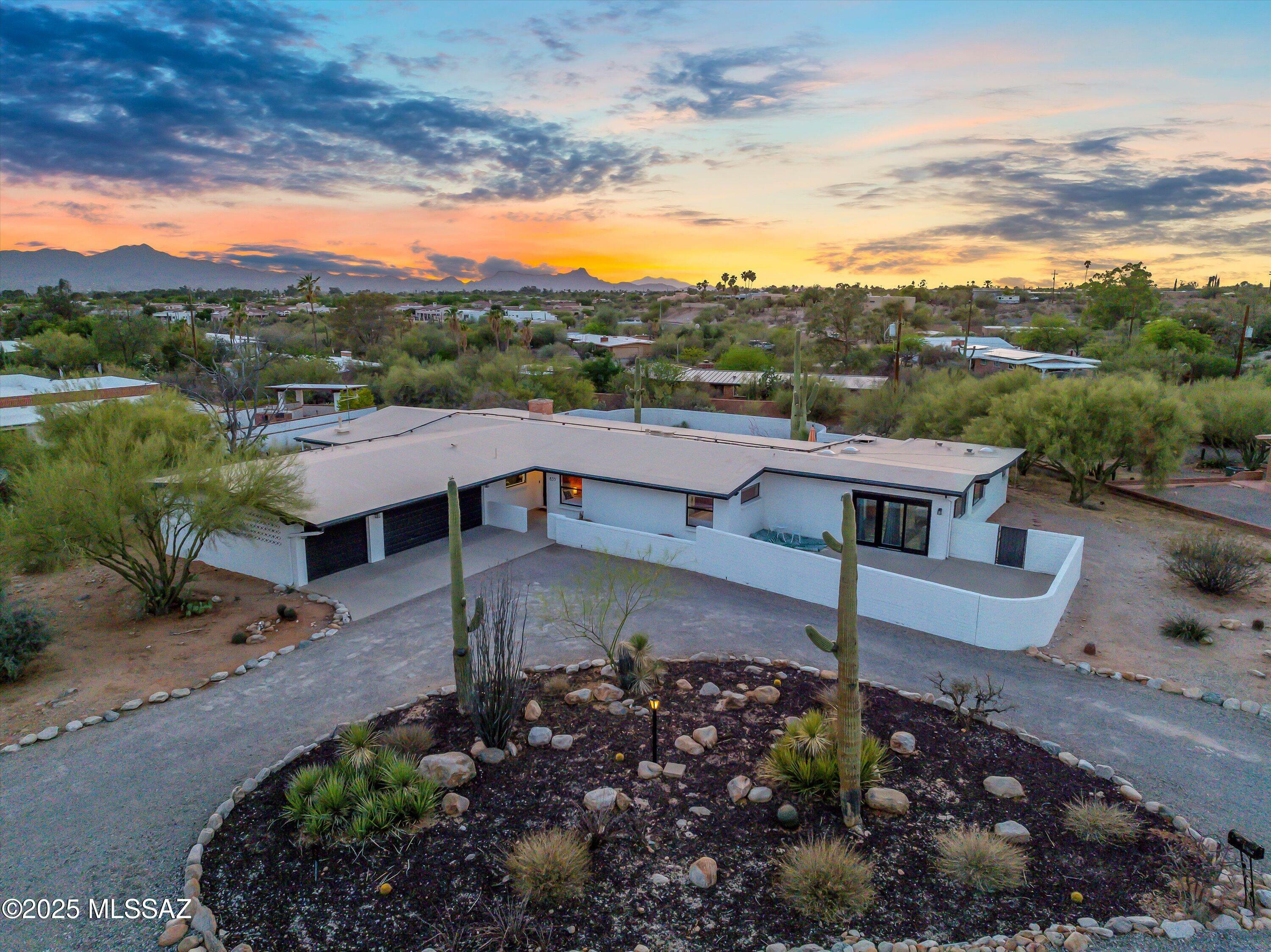 Property Photo:  835 E Camino De Fray Marcos  AZ 85718 
