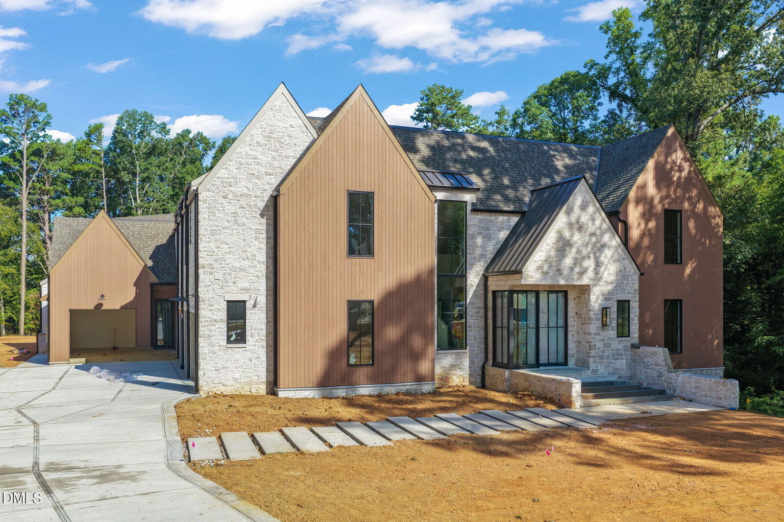 Property Photo: 1132 Wimbleton Drive NC 27609