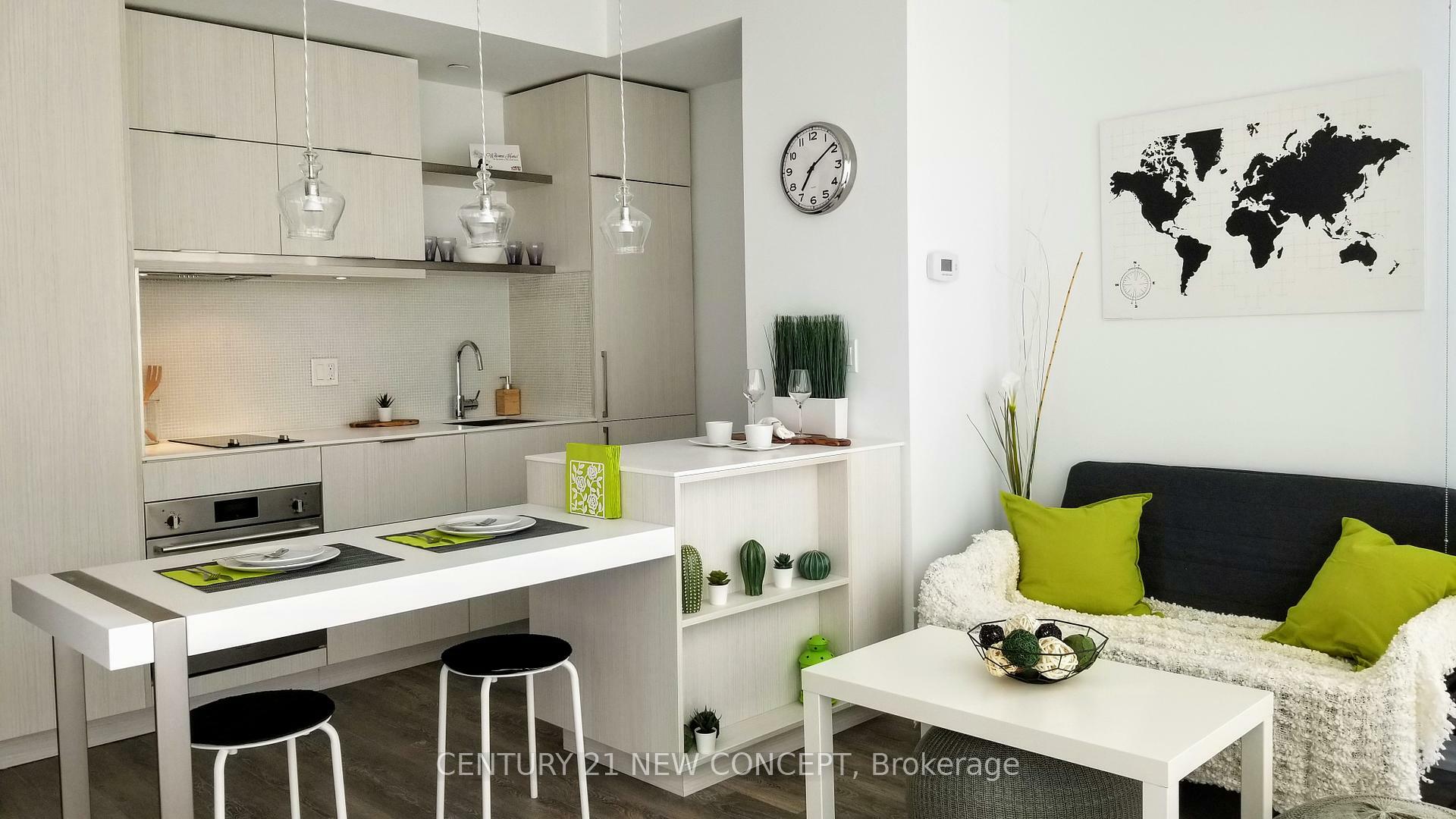Property Photo:  197 Yonge Street 1613  ON M5B 1M4 
