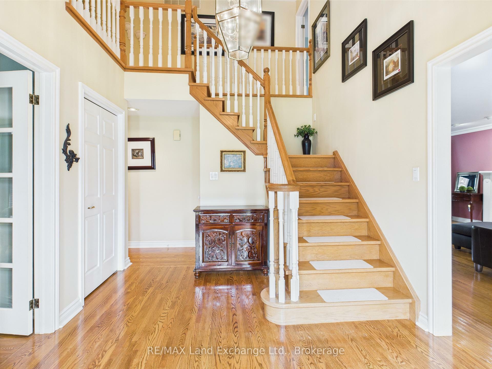 Property Photo: 4 Eastwood Crescent ON N0G 2T0