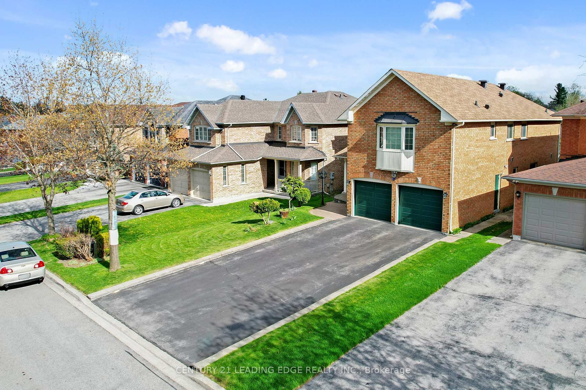 Property Photo: 77 Song Bird Drive ON L3S 3T8