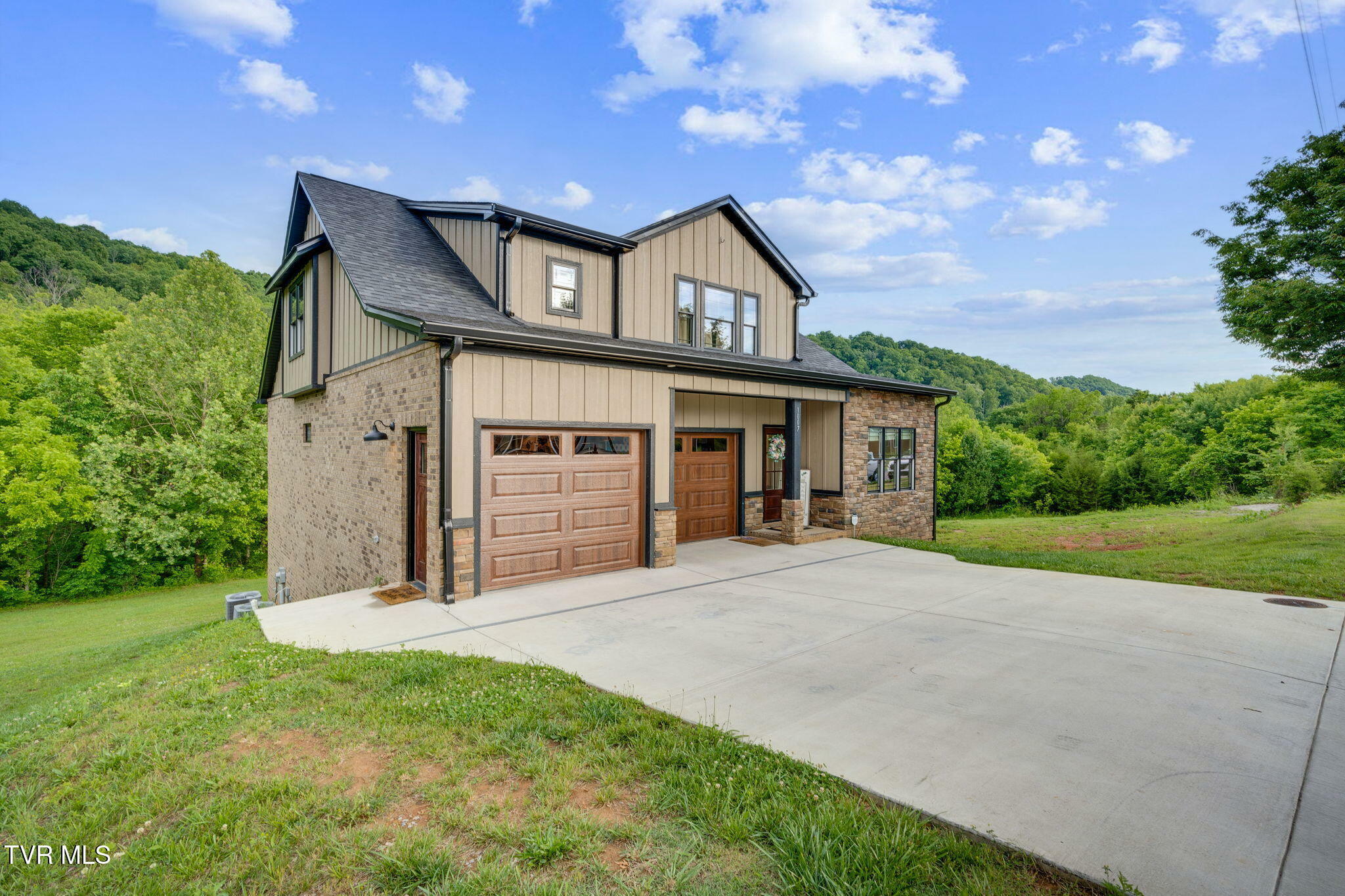 Property Photo:  1007 Shadyside Drive  TN 37663 