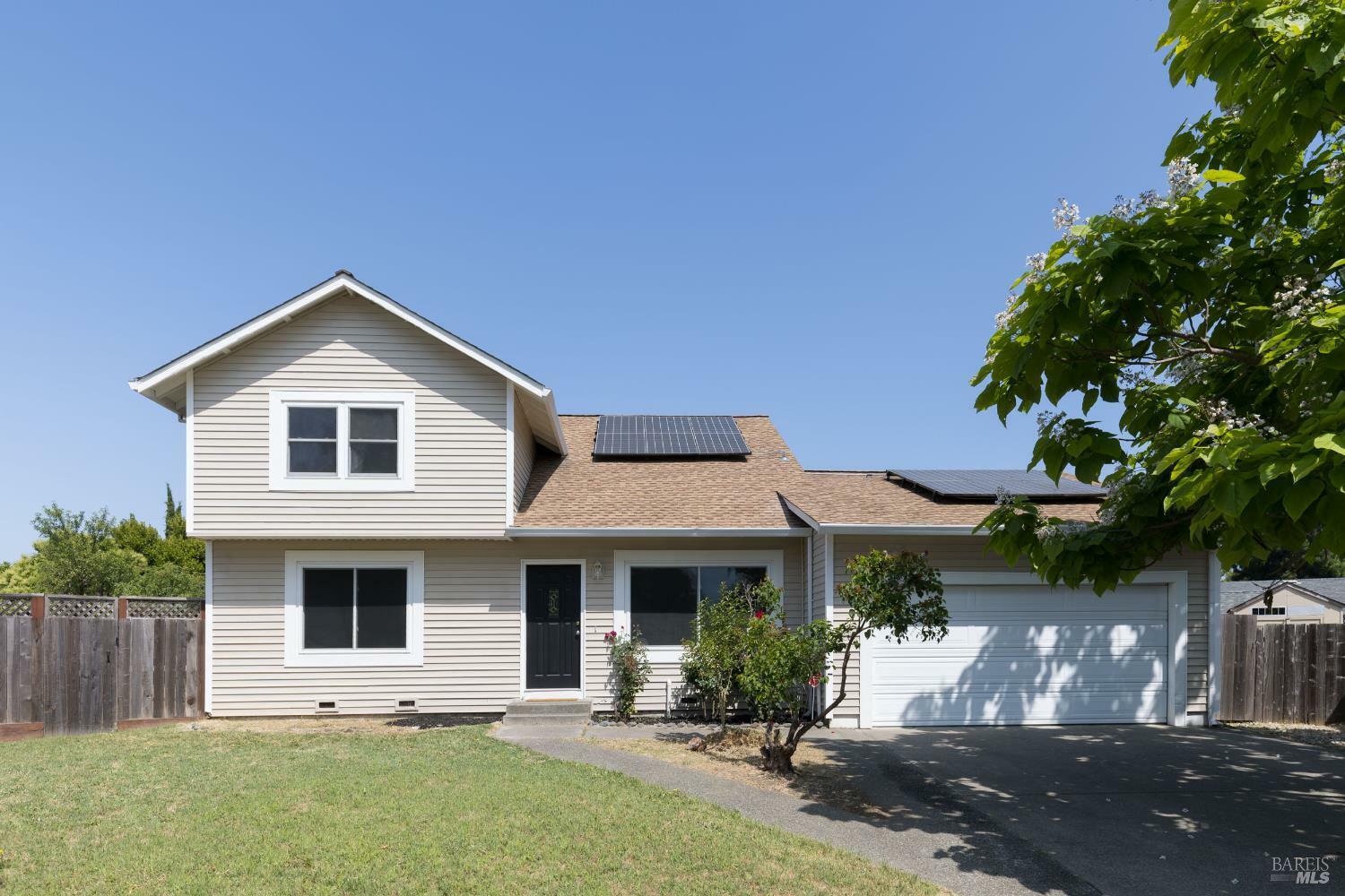 Property Photo:  1833 Fenwick Place  CA 95401 