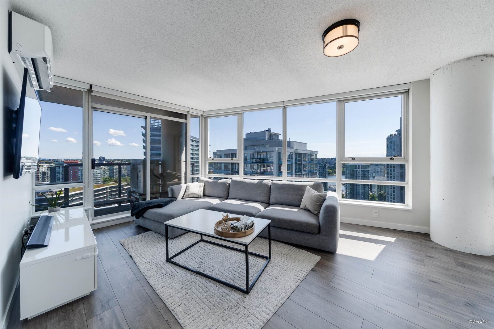 Photo de la propriété: 928 Beatty Street 3002 BC V6Z 3G6