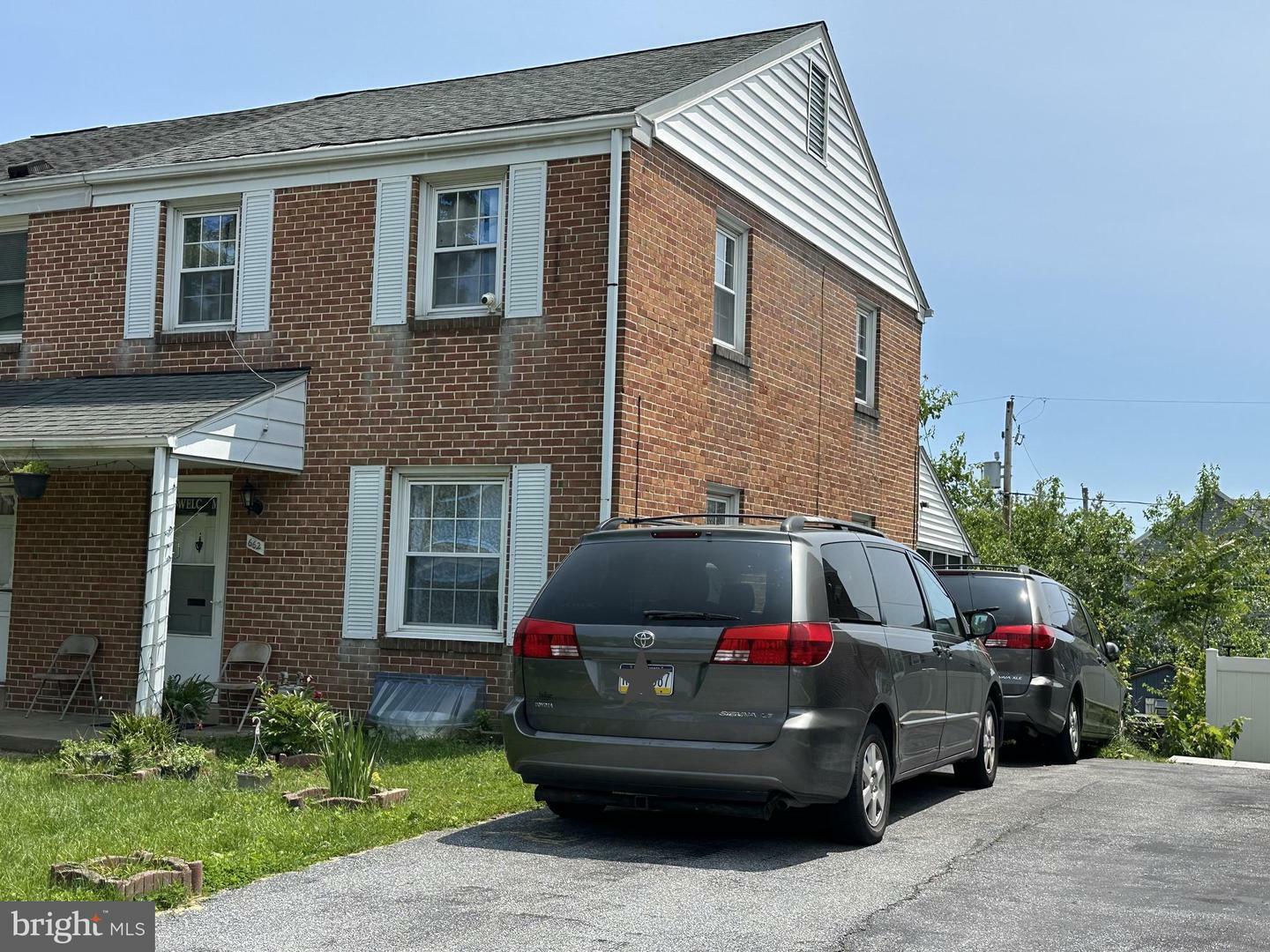 Property Photo: 662 Hershey Avenue PA 17603