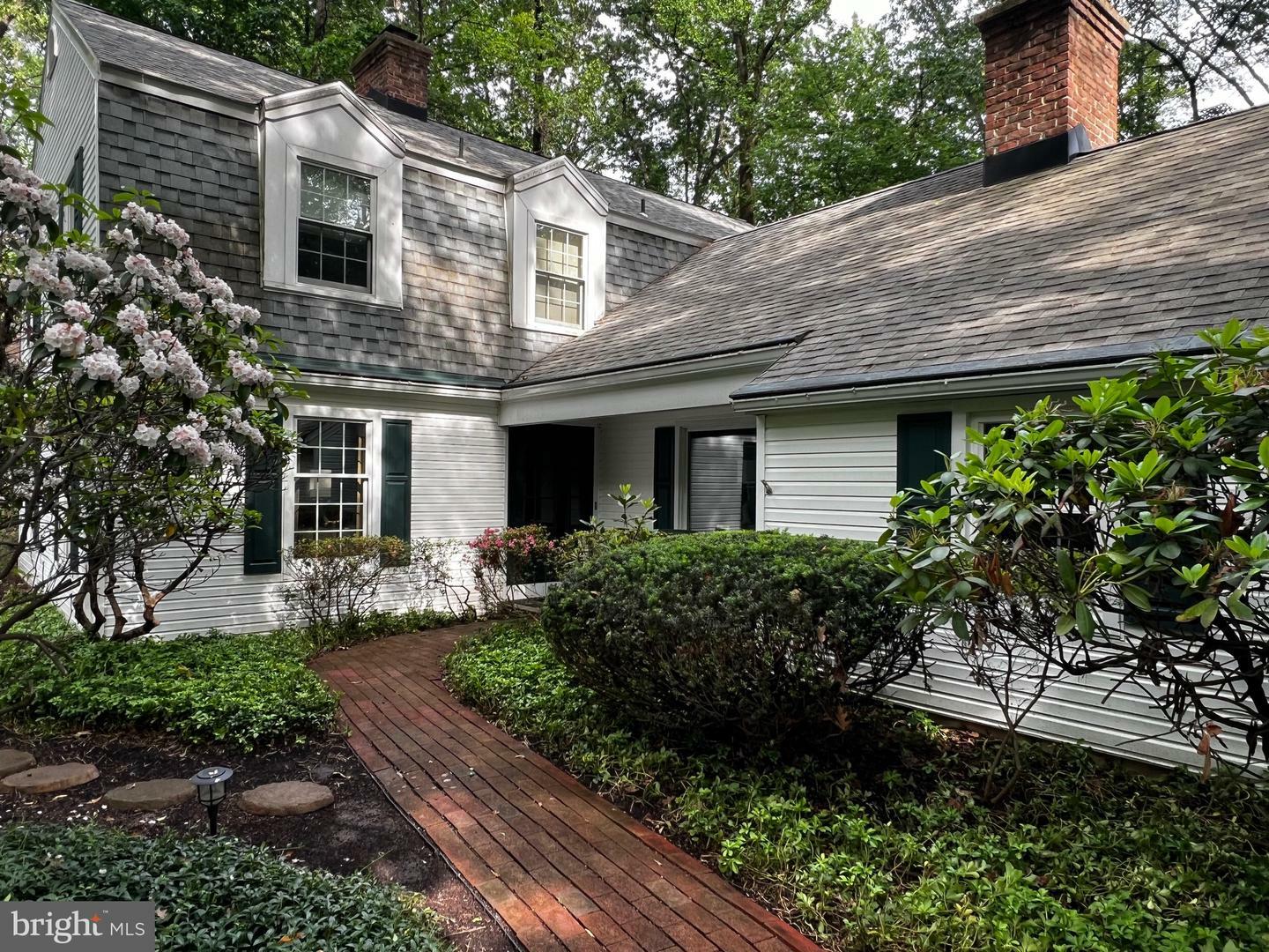 Property Photo:  46 Woodbine Drive  PA 17033 