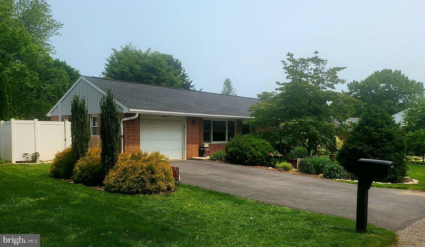 Property Photo: 14 Mimosa Drive PA 17055