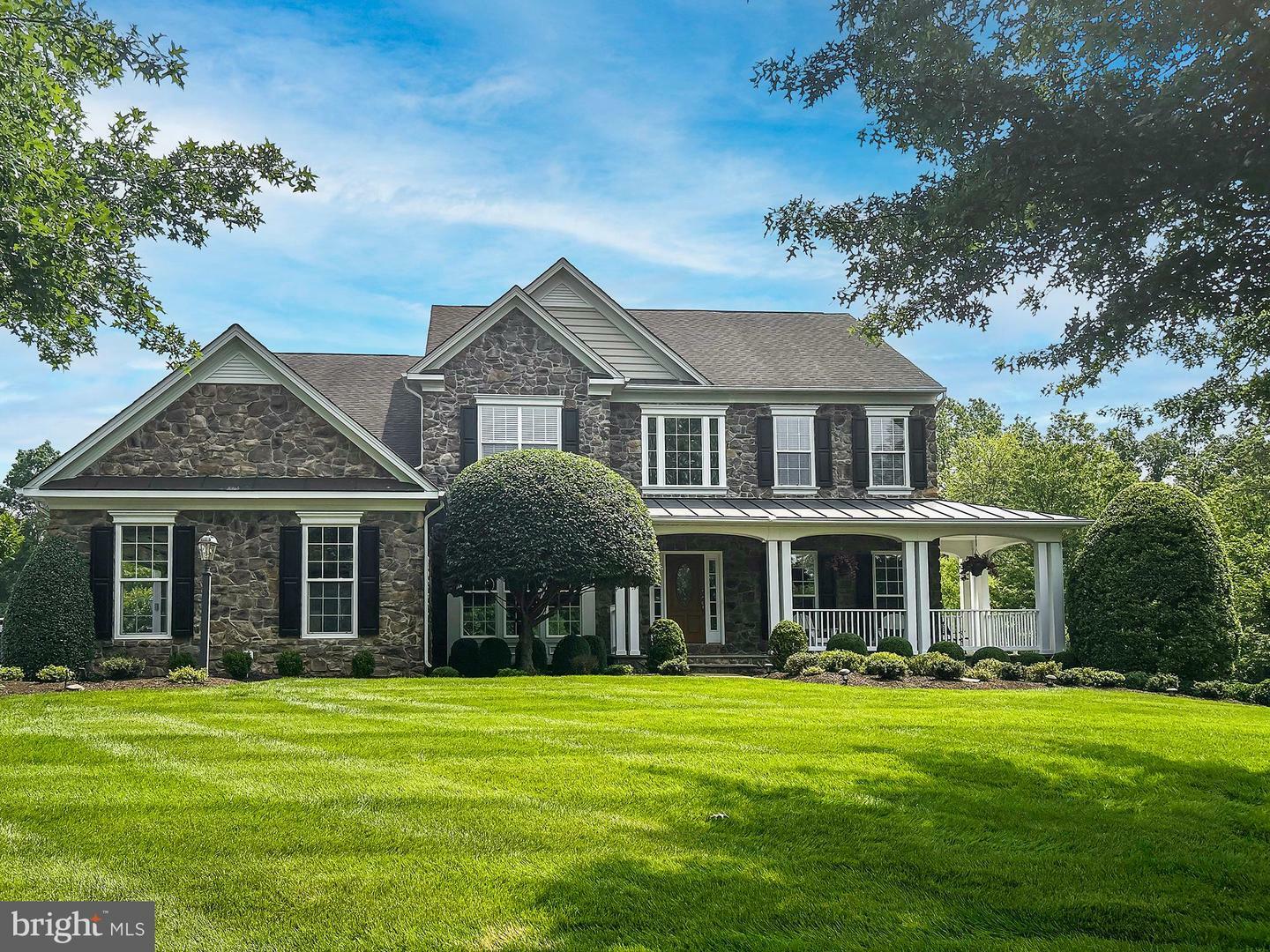 Property Photo: 7633 Great Dover Street VA 20155