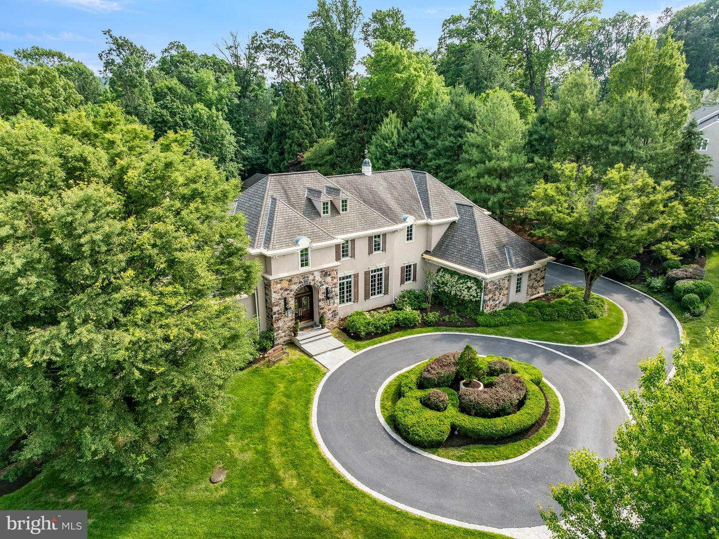 Property Photo: 6 White Horse Meadows PA 19355