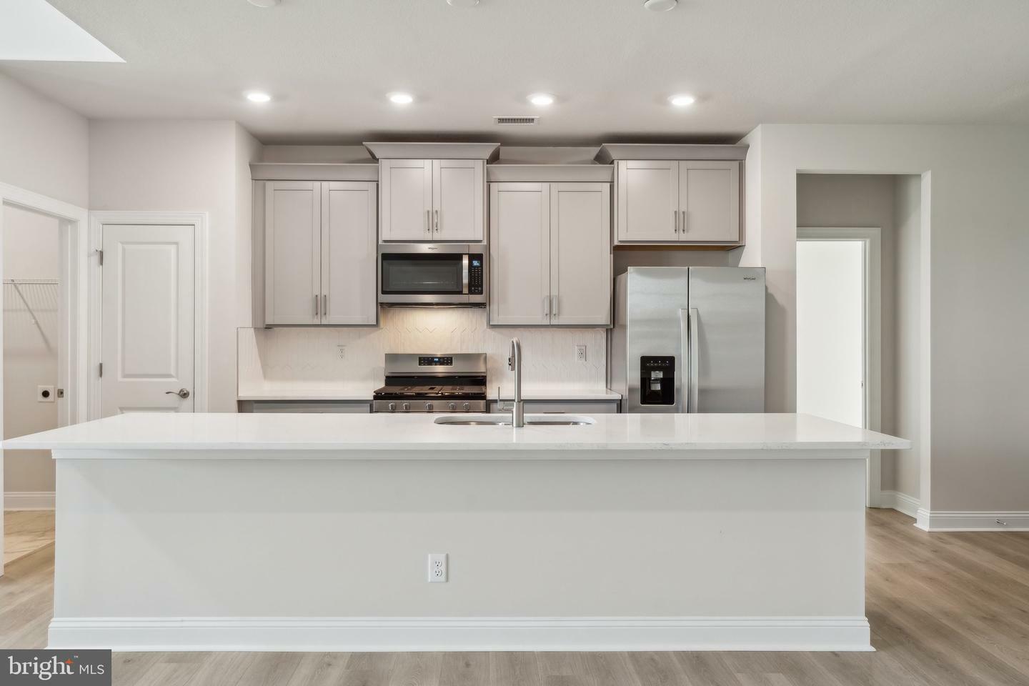 Property Photo: 1208 Treviso Bay VA 23188