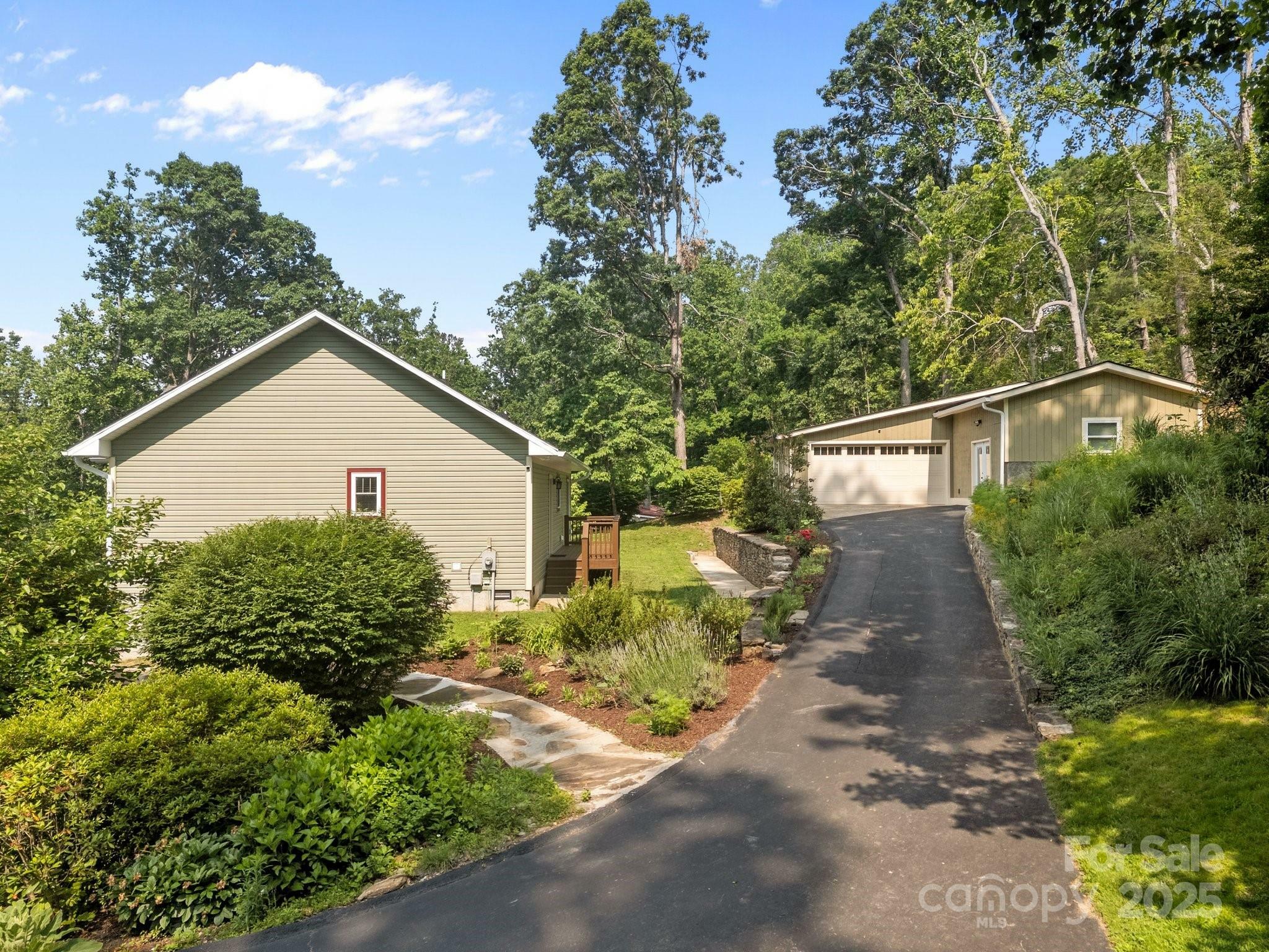 Property Photo: 17 Laurel Road NC 28704