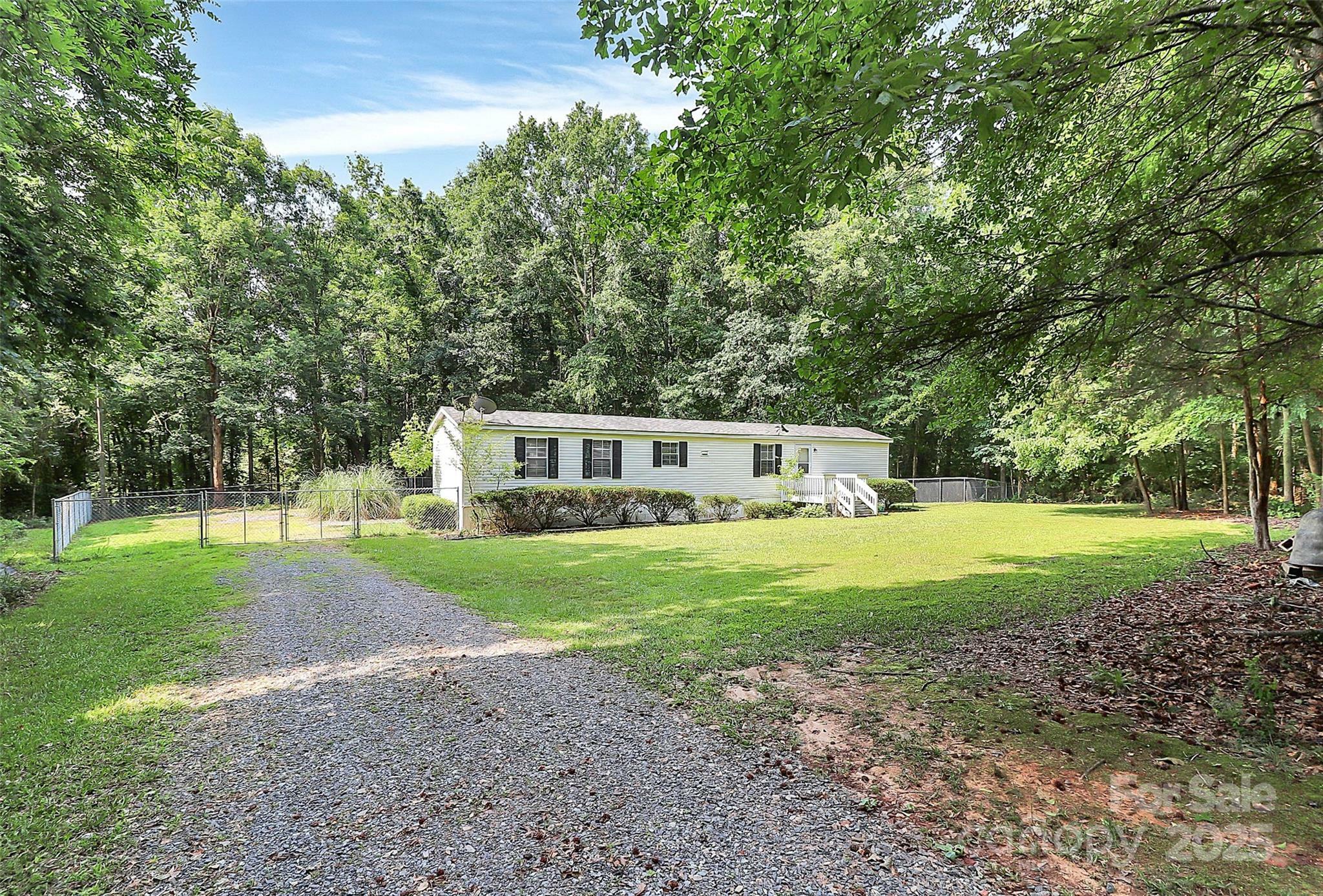 Property Photo: 1310 Glasscock Road SC 29730
