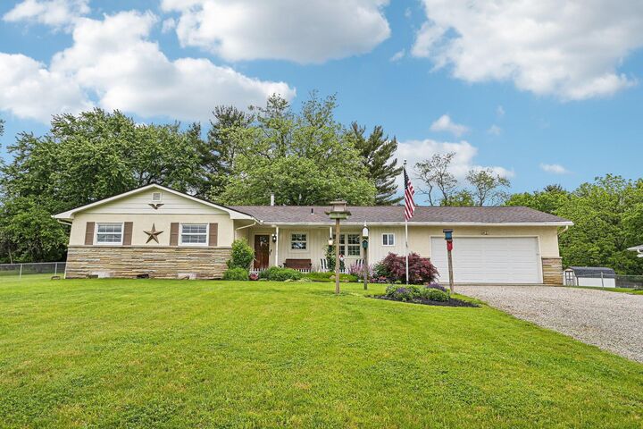 2067 Sheridan Drive  Lancaster OH 43130 photo
