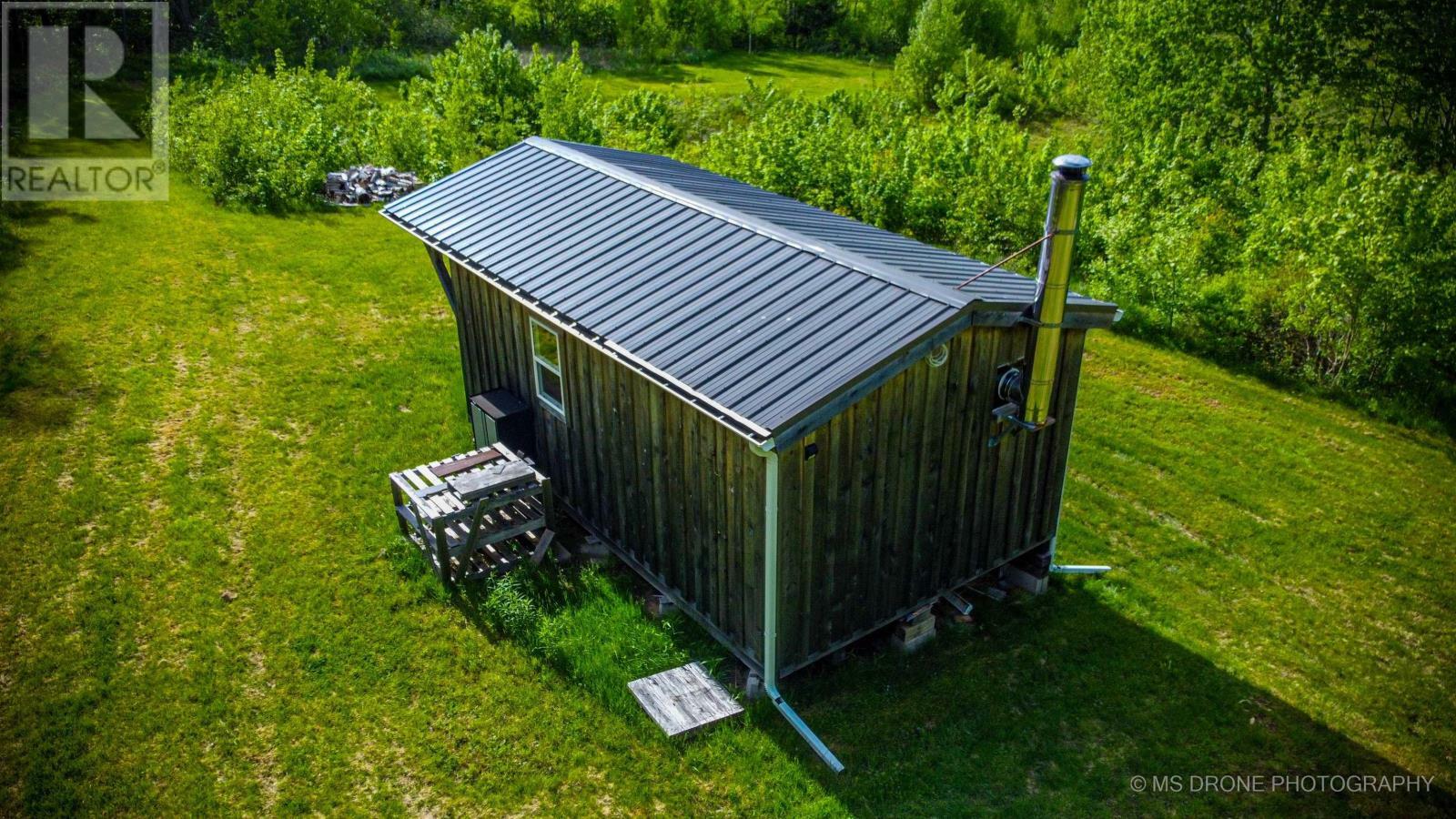 Photo de la propriété: 720 Balmoral Road NS B0K 1V0