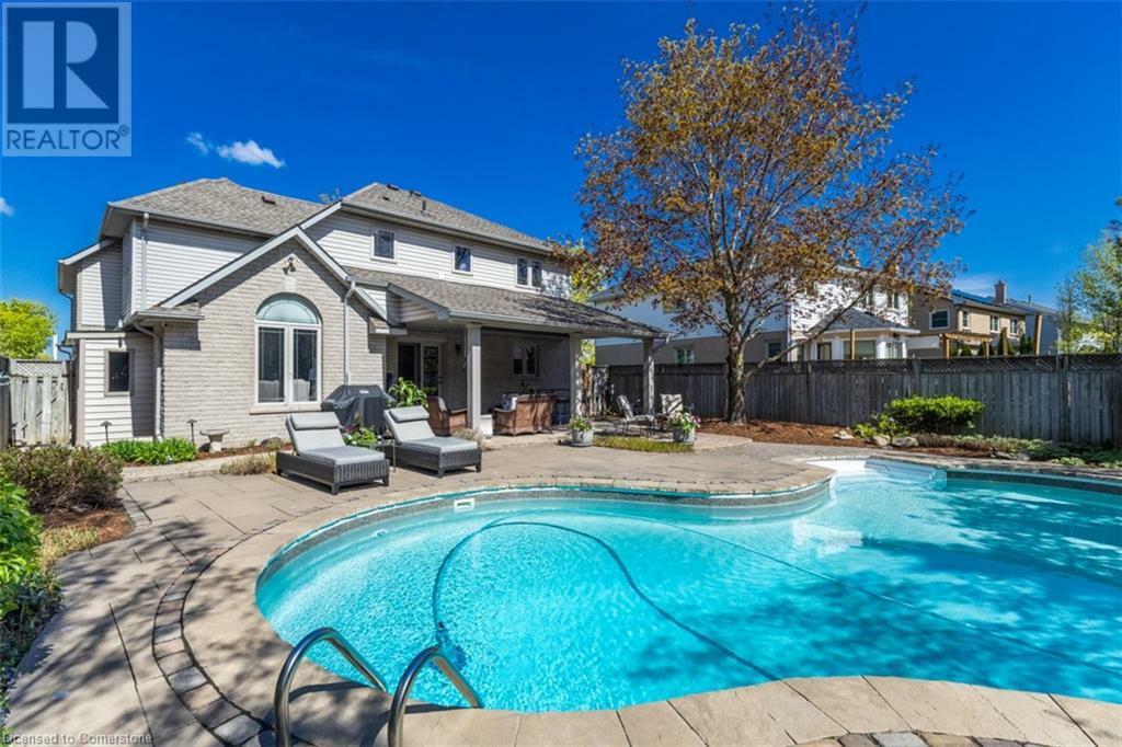 Photo de la propriété: 4245 Millcroft Park Drive ON L7M 3V7