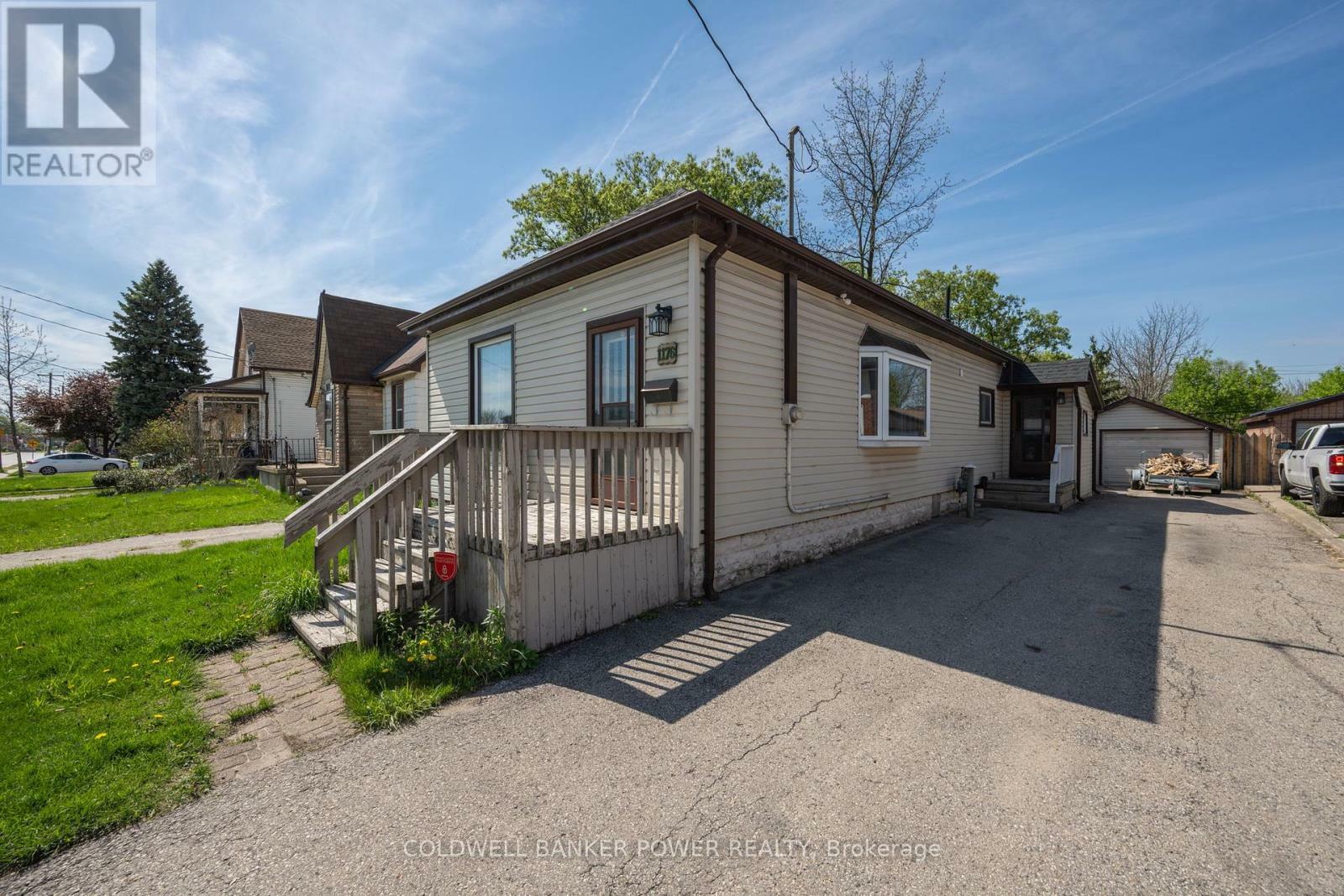 Photo de la propriété: 1176 Florence Street ON N5W 2N1