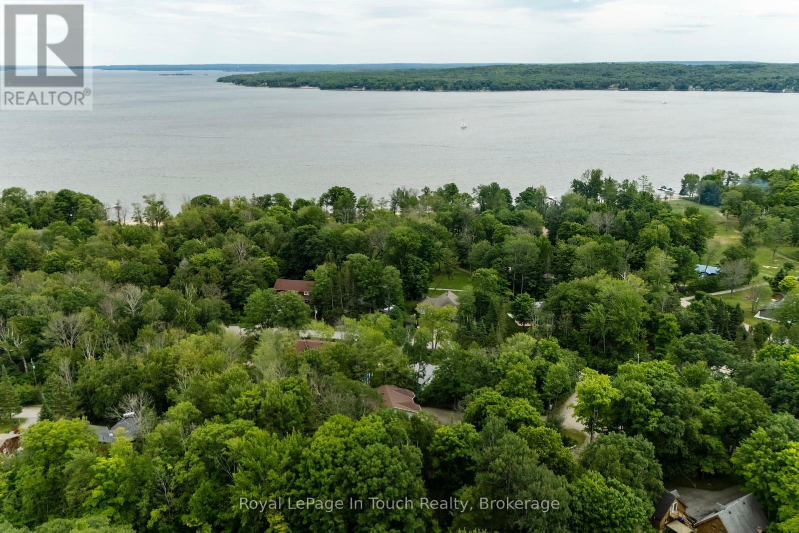 Photo de la propriété: 66 Joliet Crescent ON L9M 0G3
