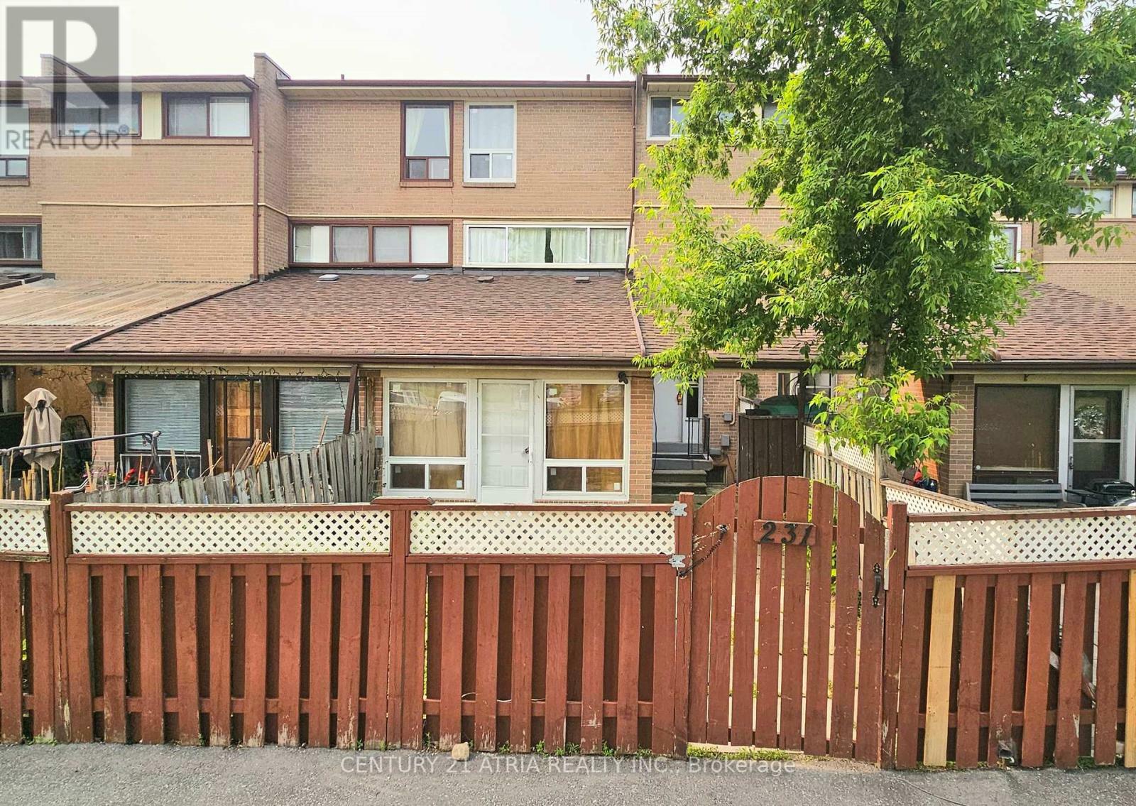 Property Photo: 260 John Garland Boulevard 231 ON M9V 1N8