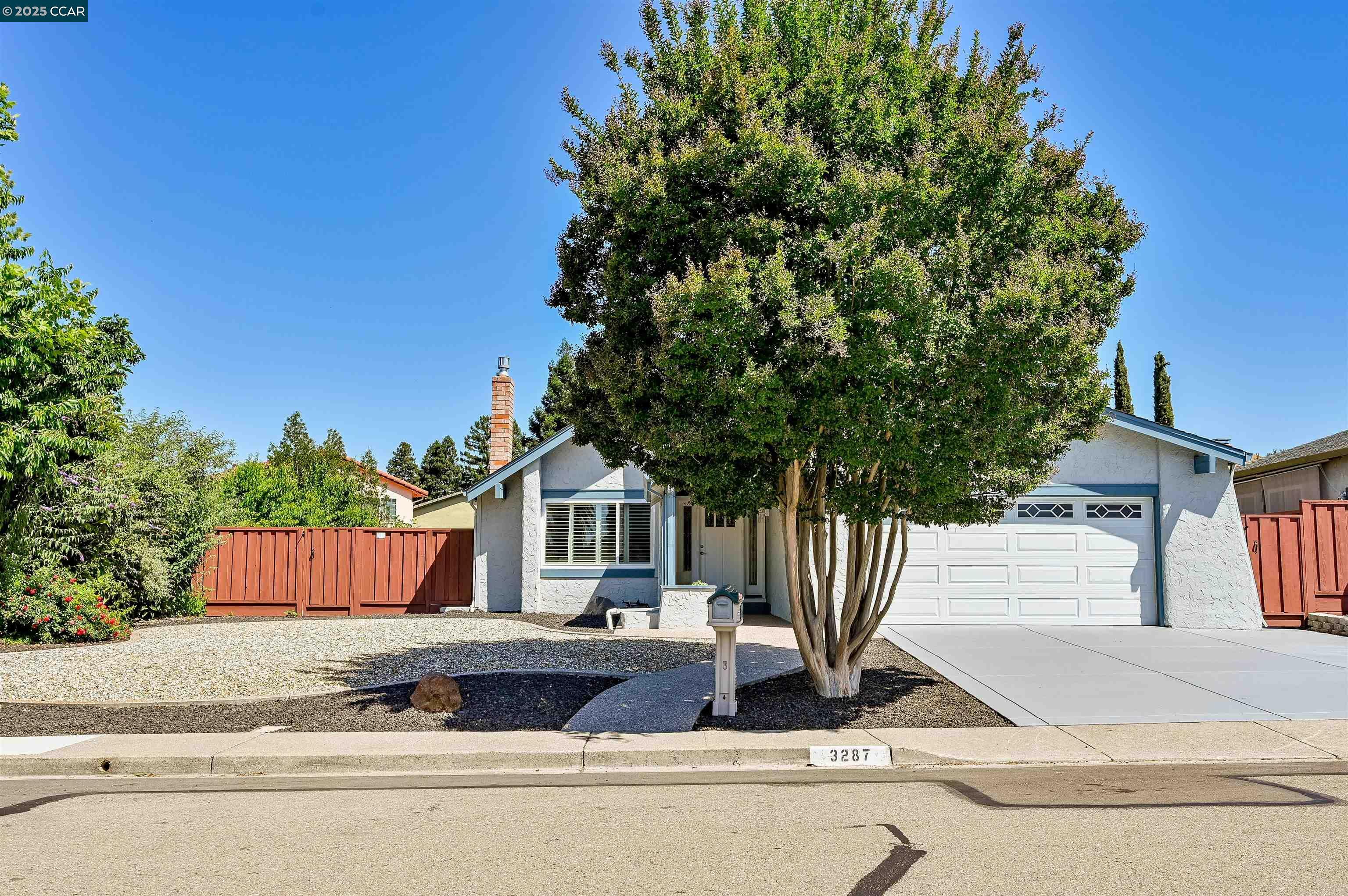 Property Photo: 3287 Ensenada CA 94583