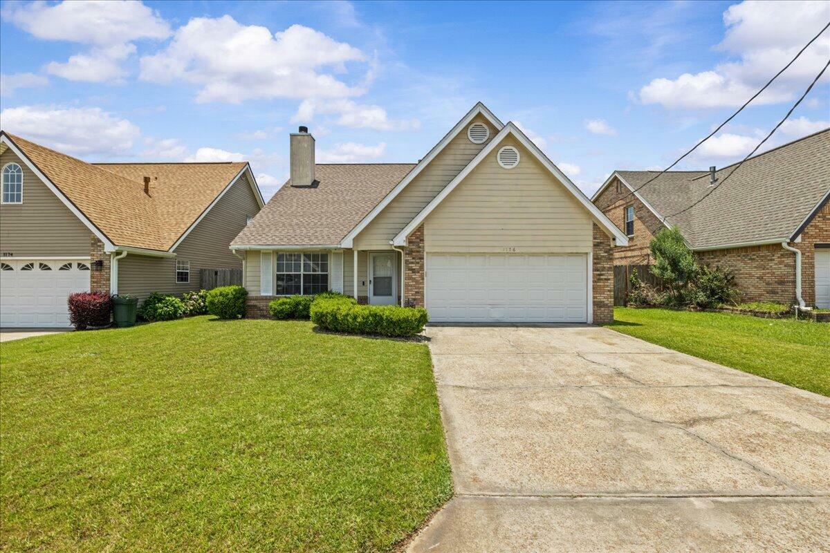 Property Photo: 1176 Lost Trail FL 32547