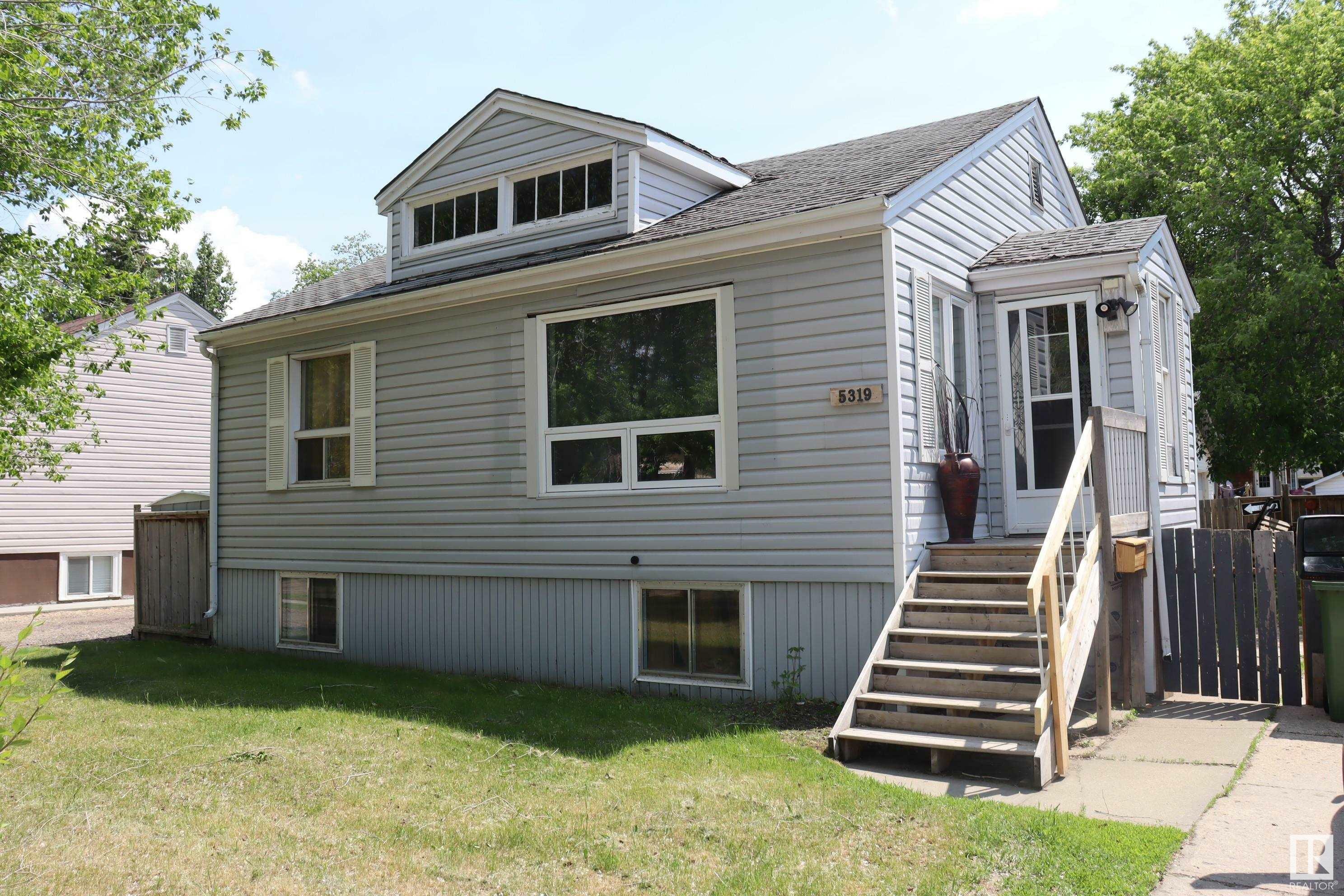 Property Photo: 5319 47 Avenue AB T9A 0K9