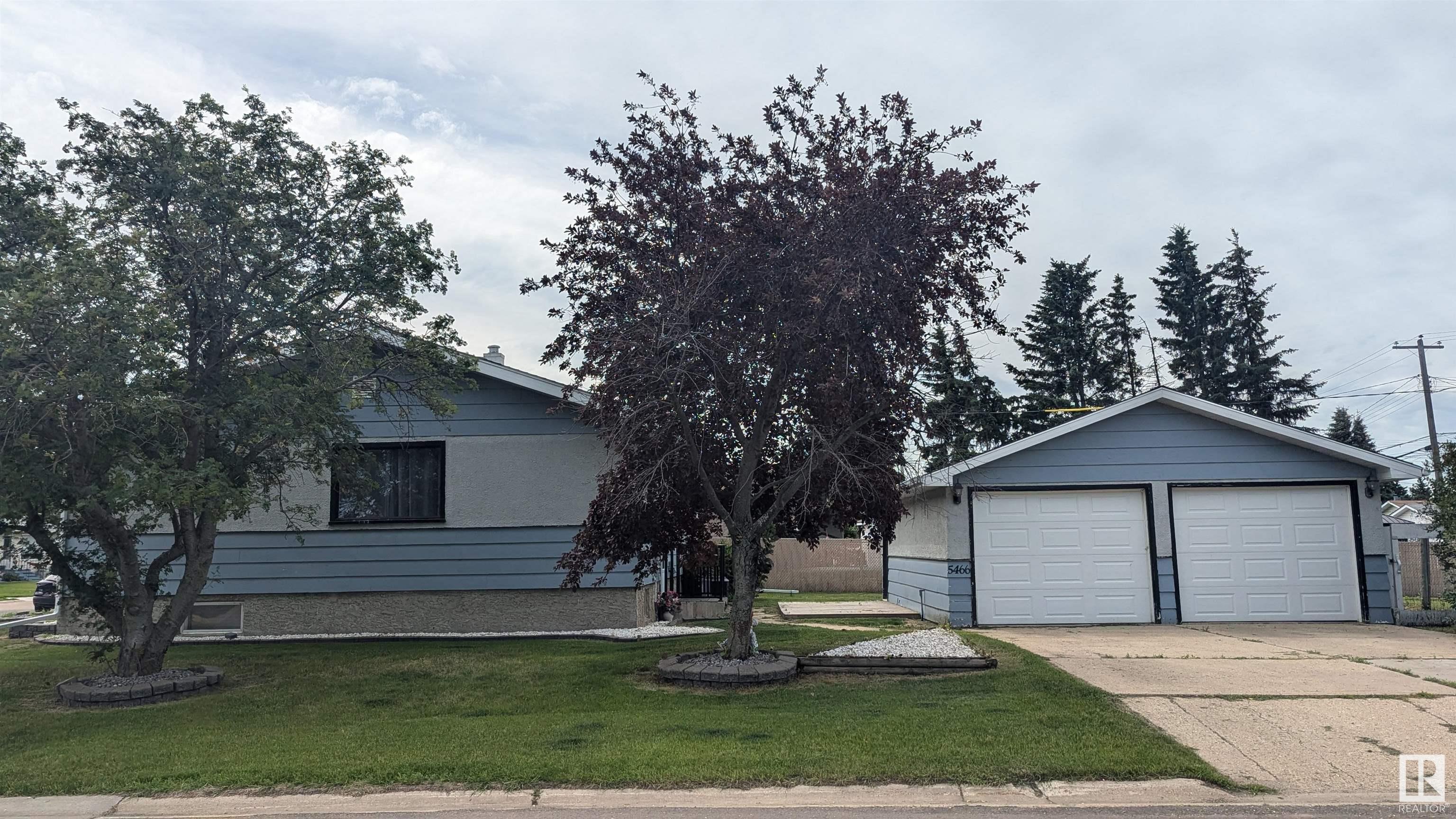 Photo de la propriété: 5466 45 Street AB T9C 1C9