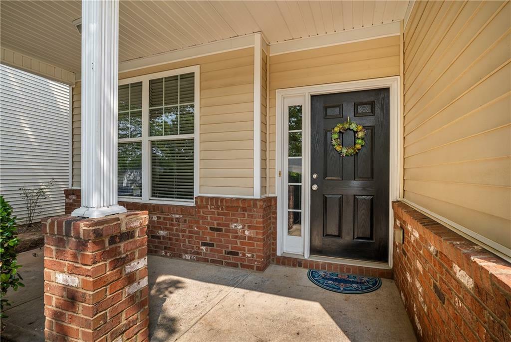 Property Photo: 208 Oconee Way GA 30114