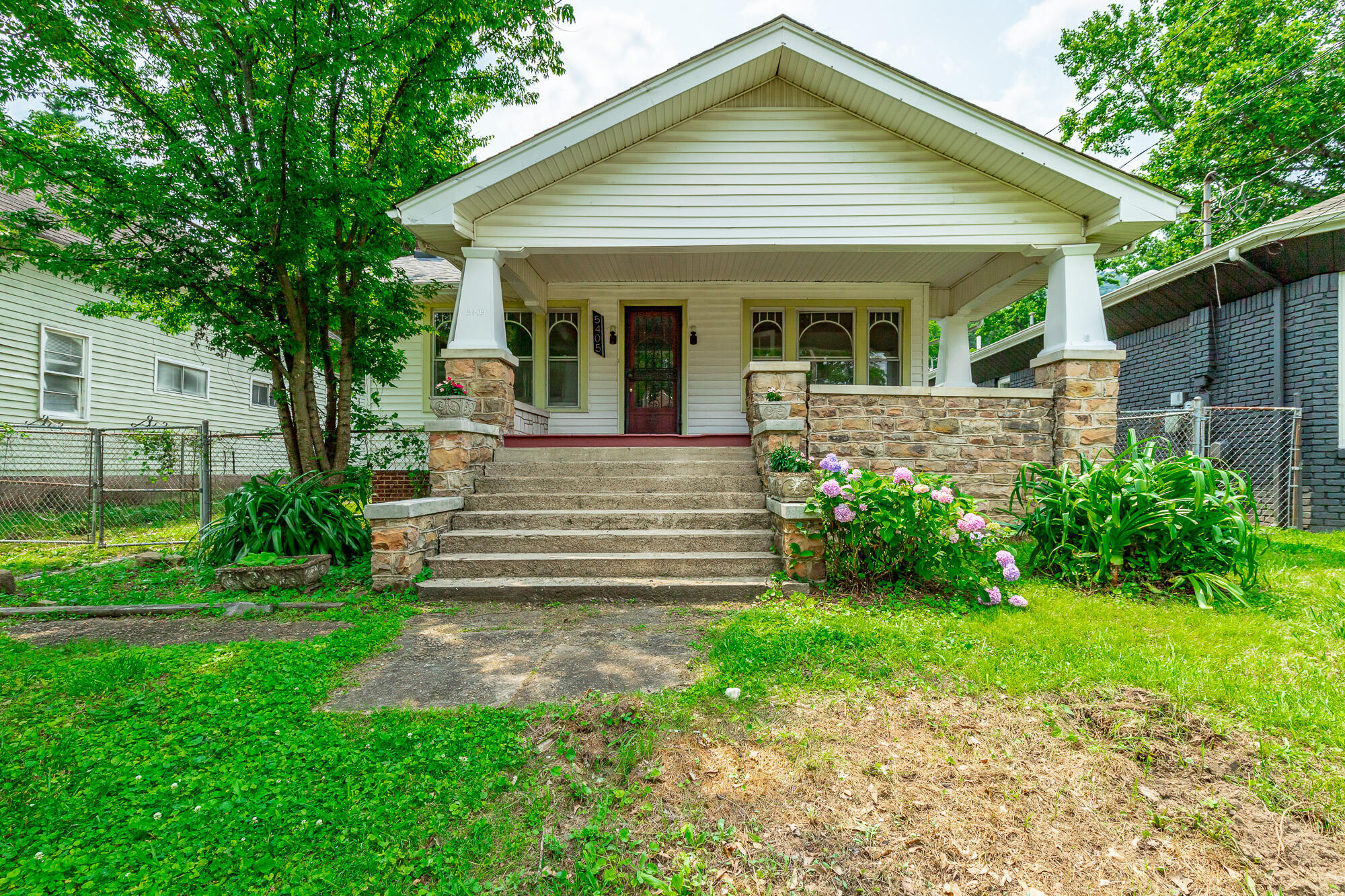 Property Photo:  5405 St Elmo Avenue  TN 37409 