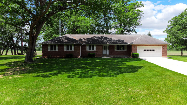 Property Photo:  8135 S 600  IN 46960 