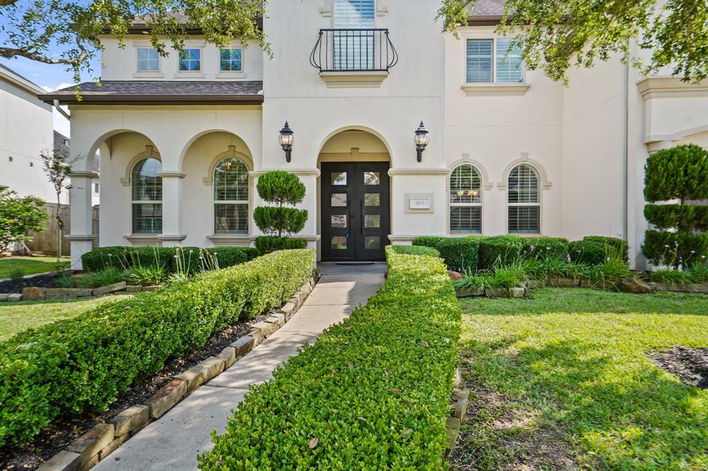 Property Photo: 9810 Mount Whitney TX 77459