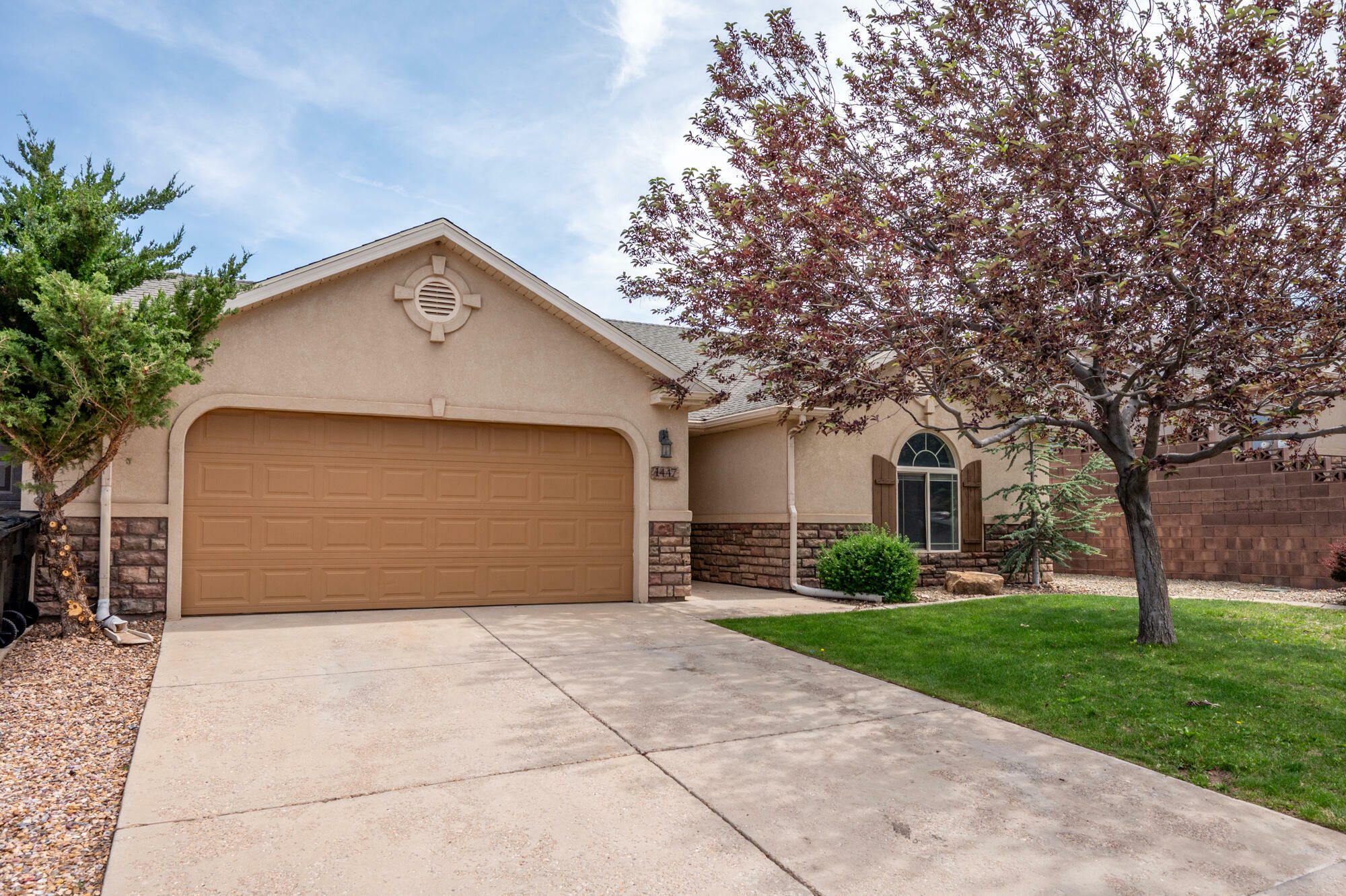 Property Photo: 1447 S Southern View Dr UT 84720