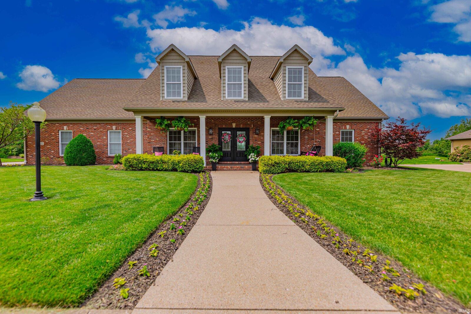 Property Photo: 2135 Long Cove Circle IN 47630