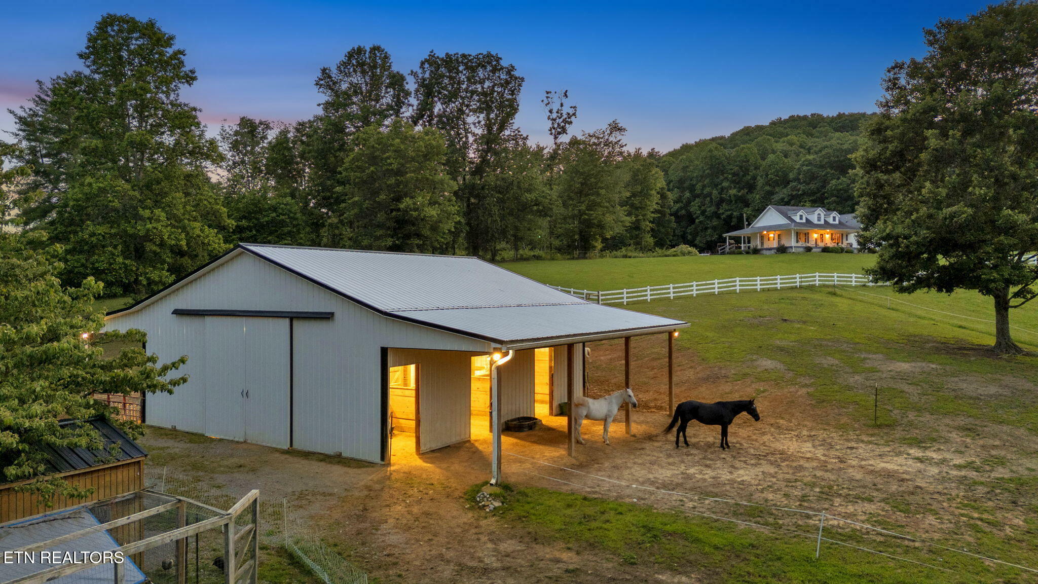 Property Photo: 596 Clifty Creek Rd TN 37829