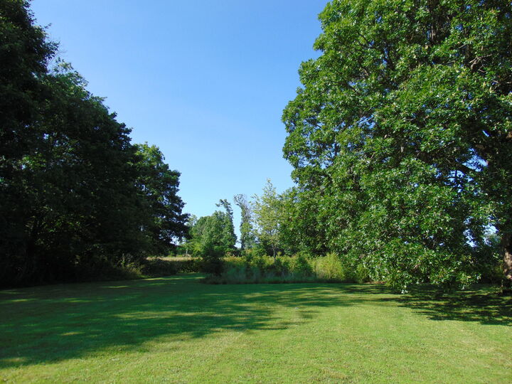Property Photo:  106 West Meigs Lane  KY 40440 