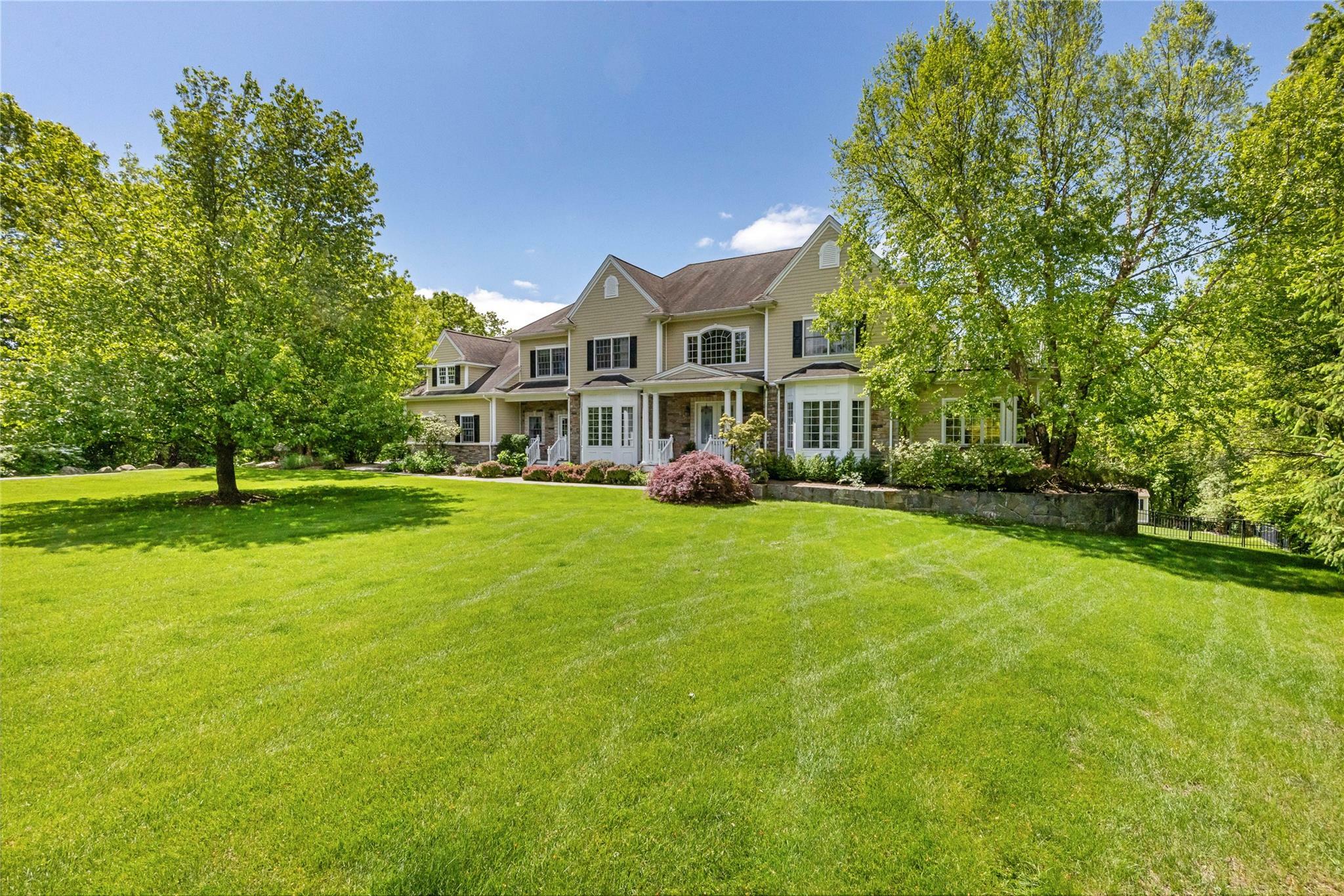 Property Photo:  1 Majestic Ridge  NY 10512 