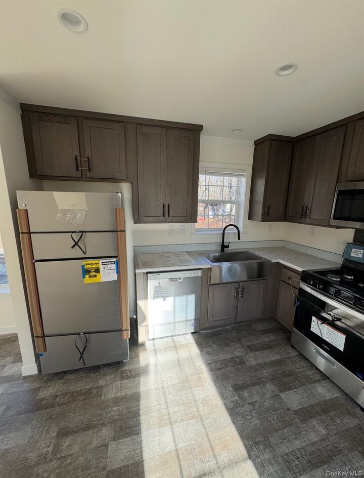 Property Photo: 367 Forest Park (Aka William St) Street NY 12589