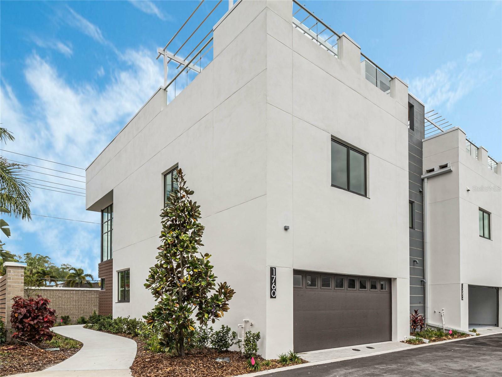 Property Photo: 1760 Mondrian Circle FL 32789