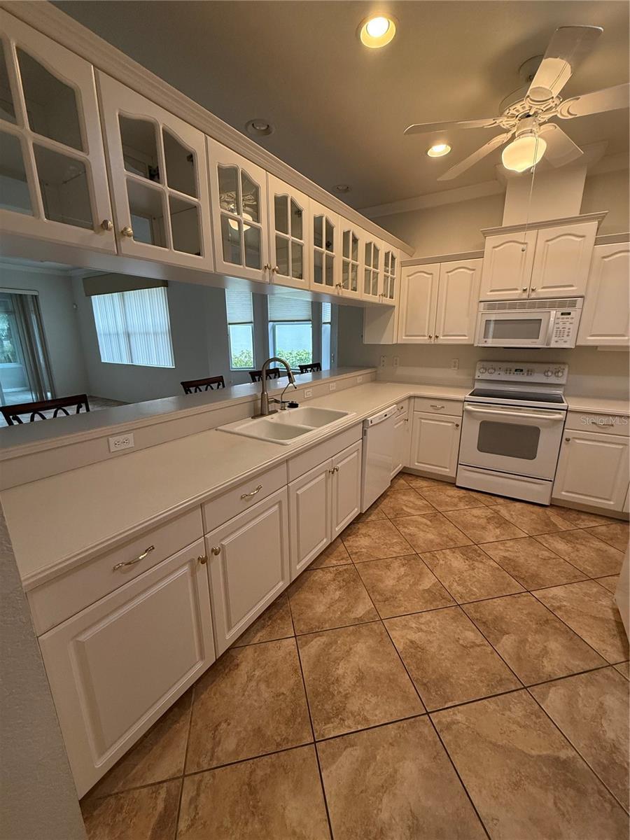 Property Photo: 3790 Cadbury Circle 40 FL 34293