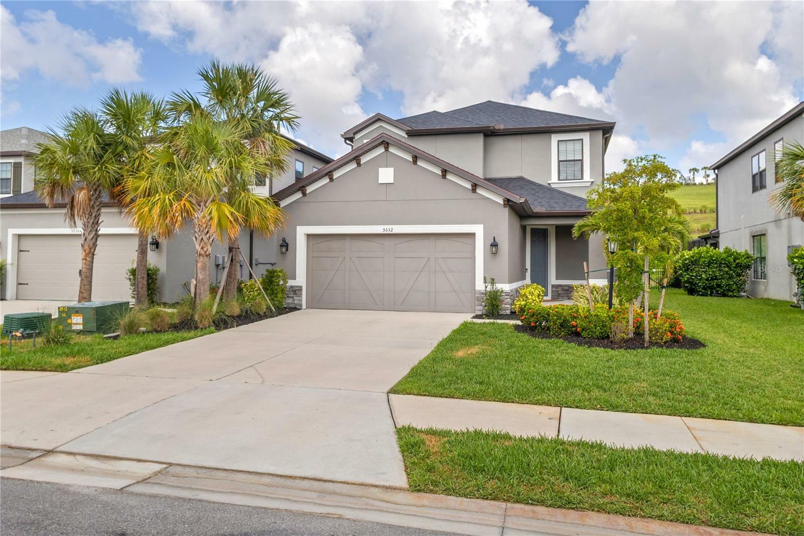 Property Photo: 5532 Summit Glen FL 34203